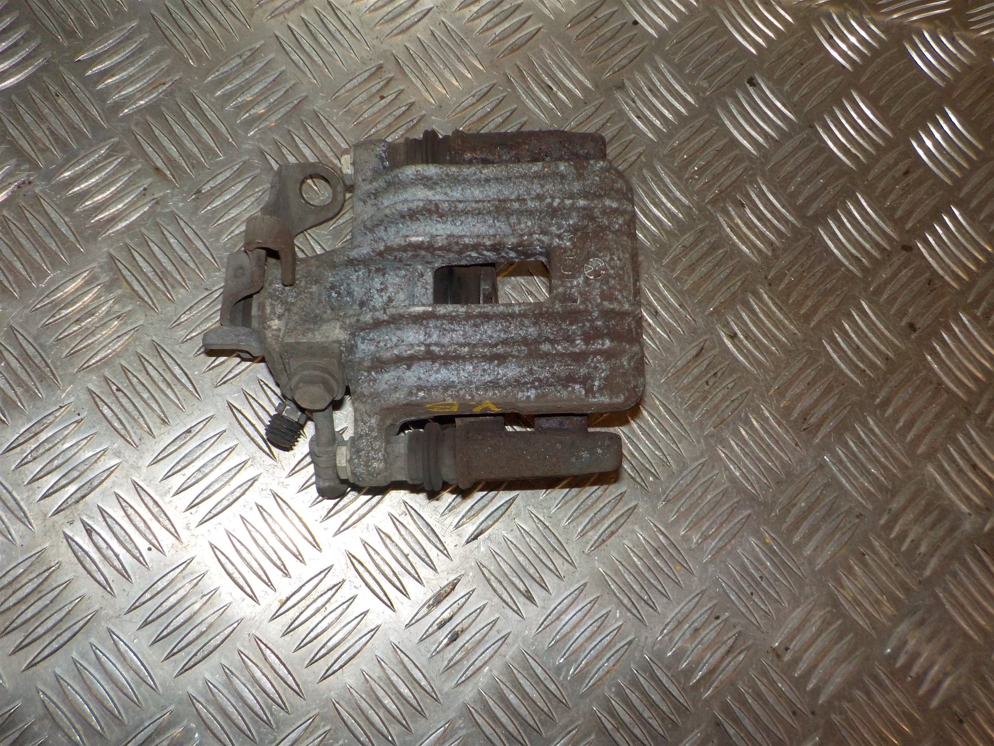 Seat Ibiza 6J Bremsekaliber VB Med OEM Nr. 6R0615423 Fra Seat Ophugger