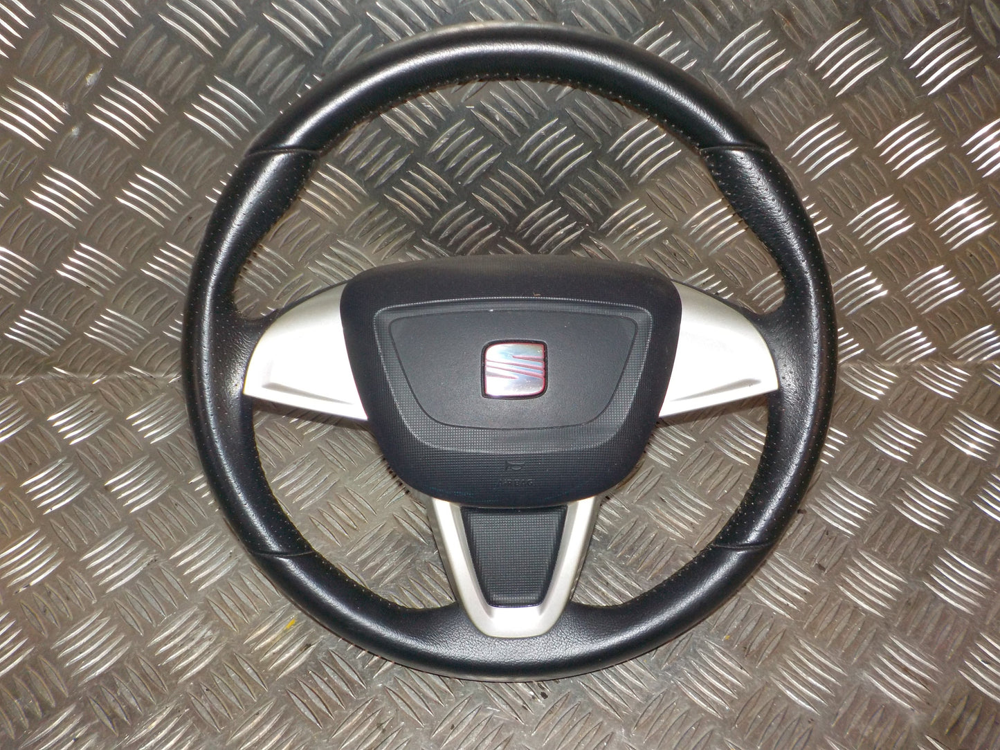 Seat Ibiza 6J Rat Med OEM Nr. 6J0419091M Fra Seat Ophugger