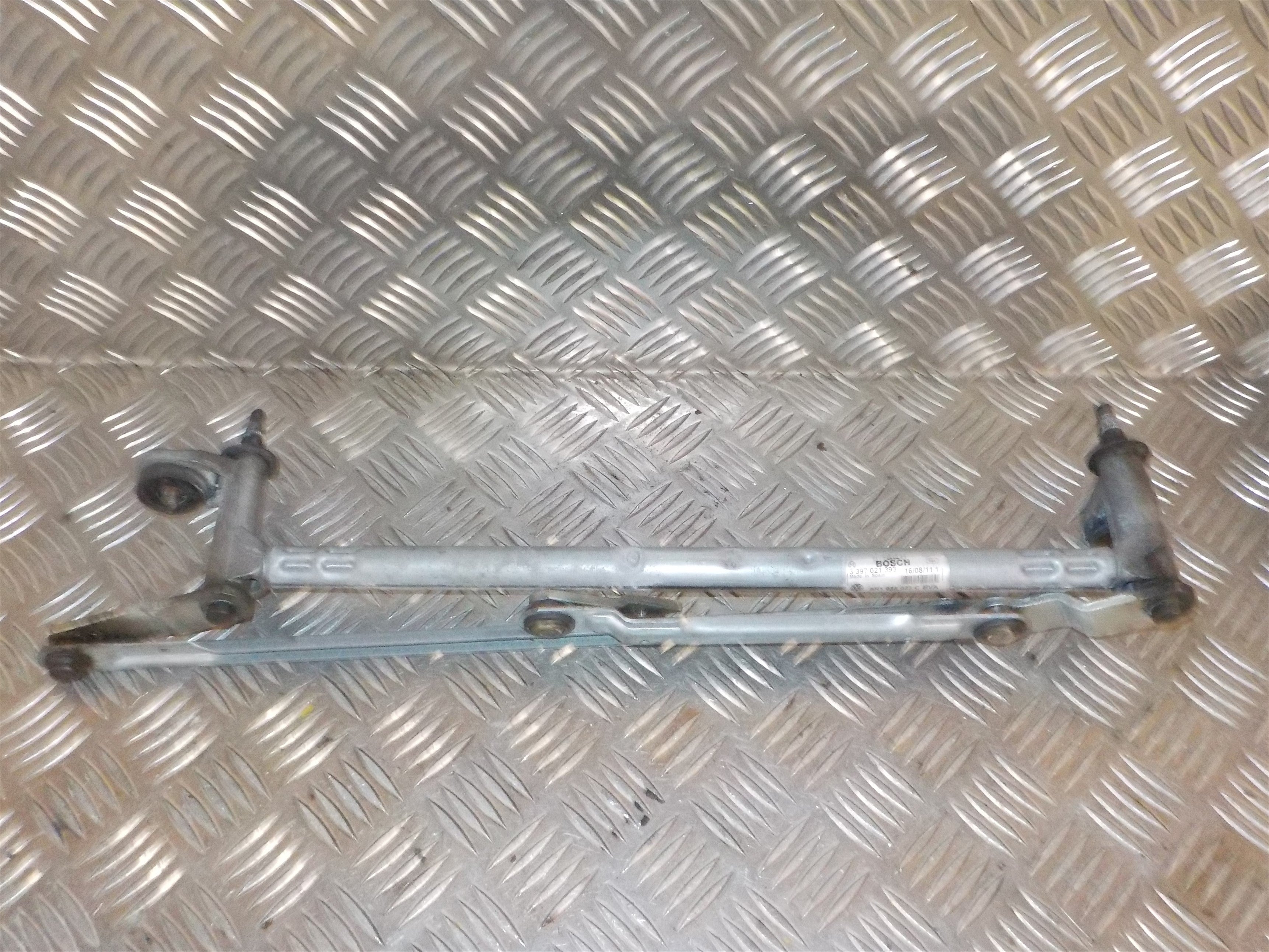 Seat Ibiza Viskertræk Med OEM Nr. 6R1955023C Fra Seat Ophugger