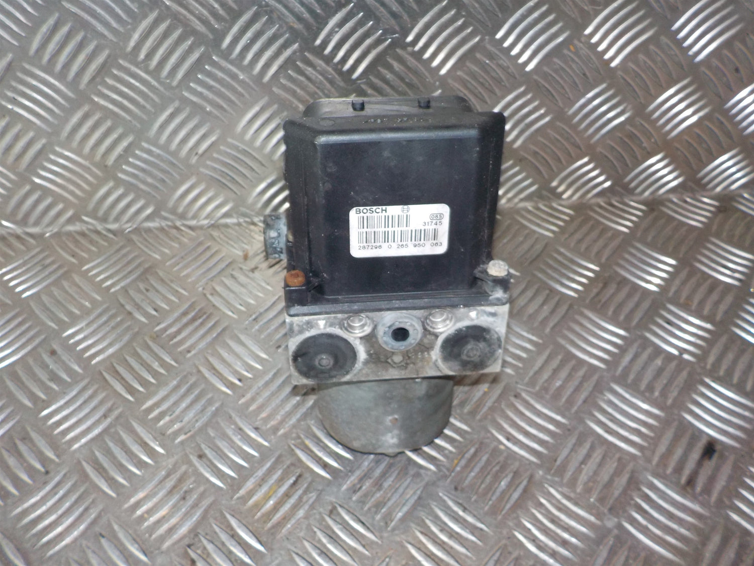 Skoda Superb ABS Pumpe Med OEM Nr. 3U0614517E Fra Skoda Ophugger