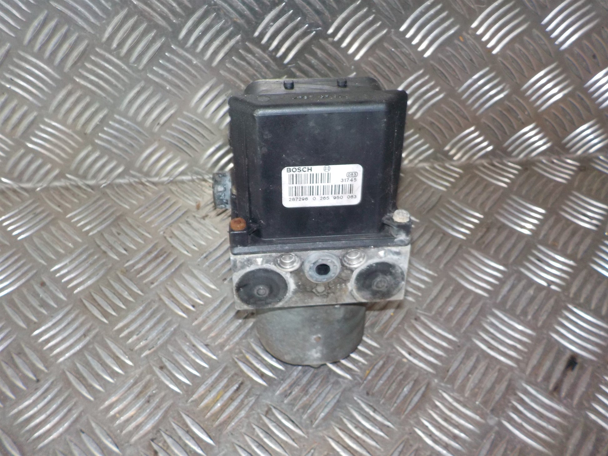 Skoda Superb Abs Pumpe Med OEM Nr. 3U0614517E Fra Skoda Ophugger