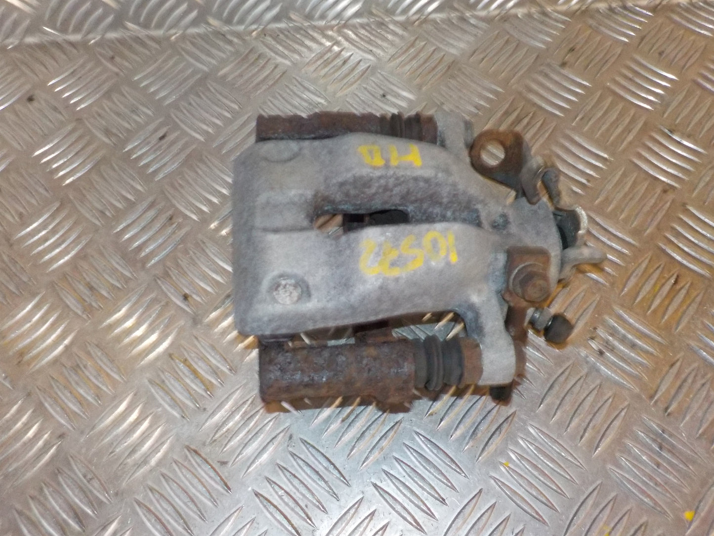 Opel Combo C Bremsekaliber HB Med OEM Nr. Ophugger Fra Opel Ophugger