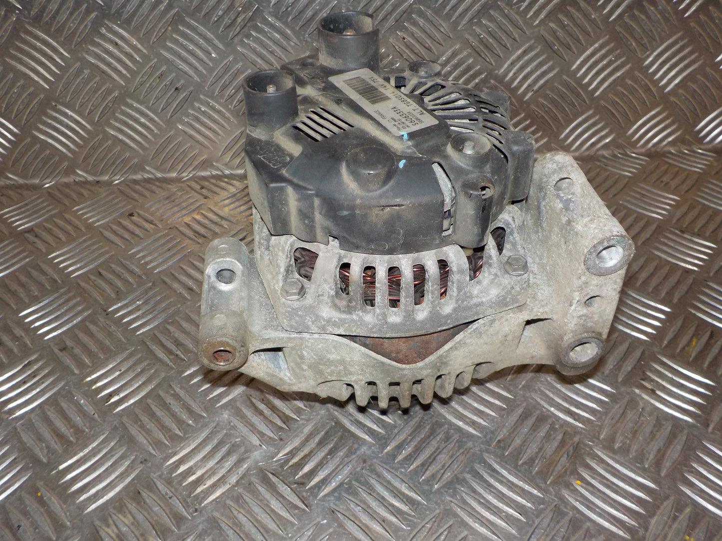 Opel Combo C Generator Med OEM Nr. 13283343 Fra Opel Ophugger