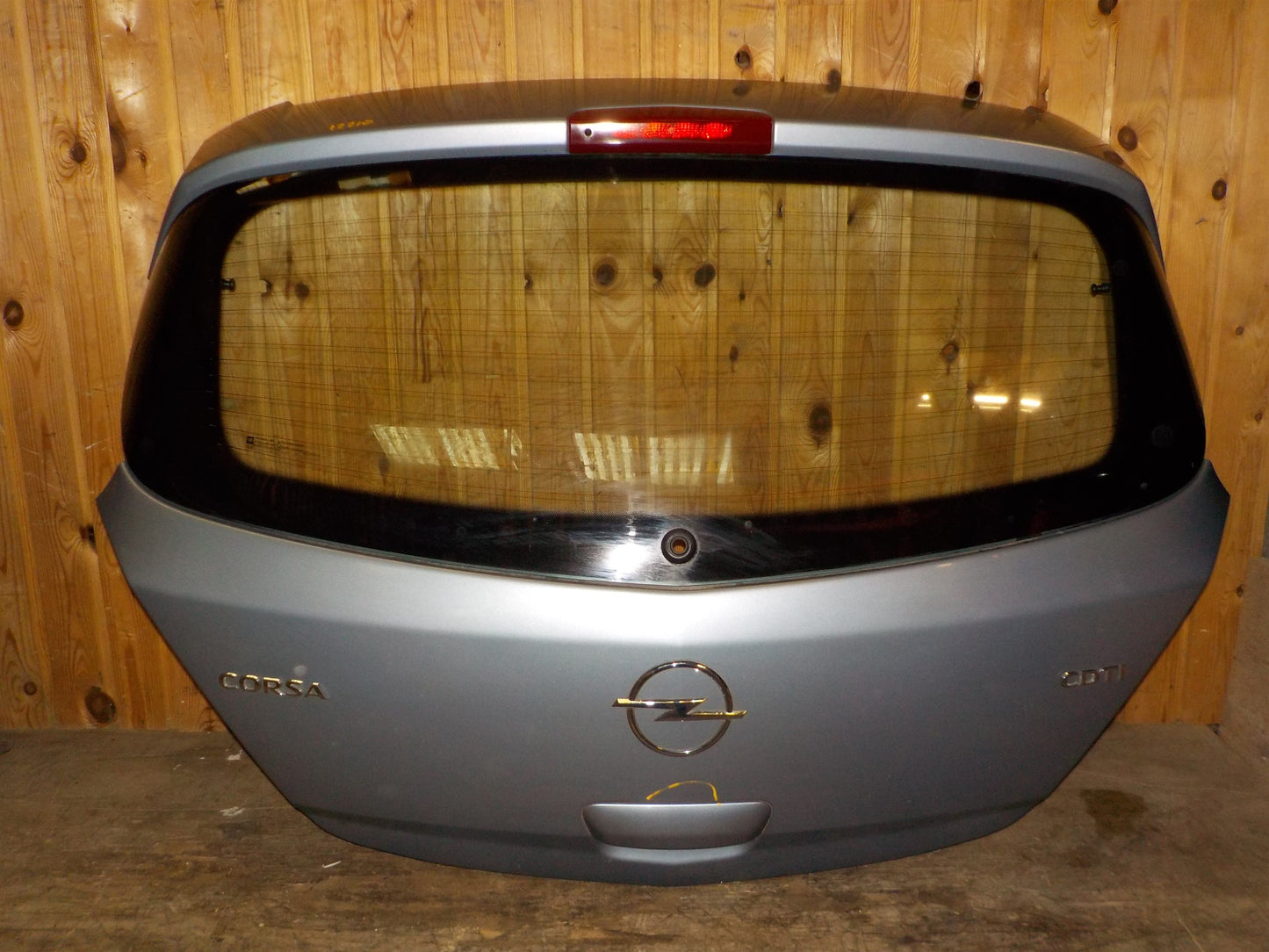 Opel Corsa D Bagklap Med OEM Nr. 13266302 Fra Opel Ophugger