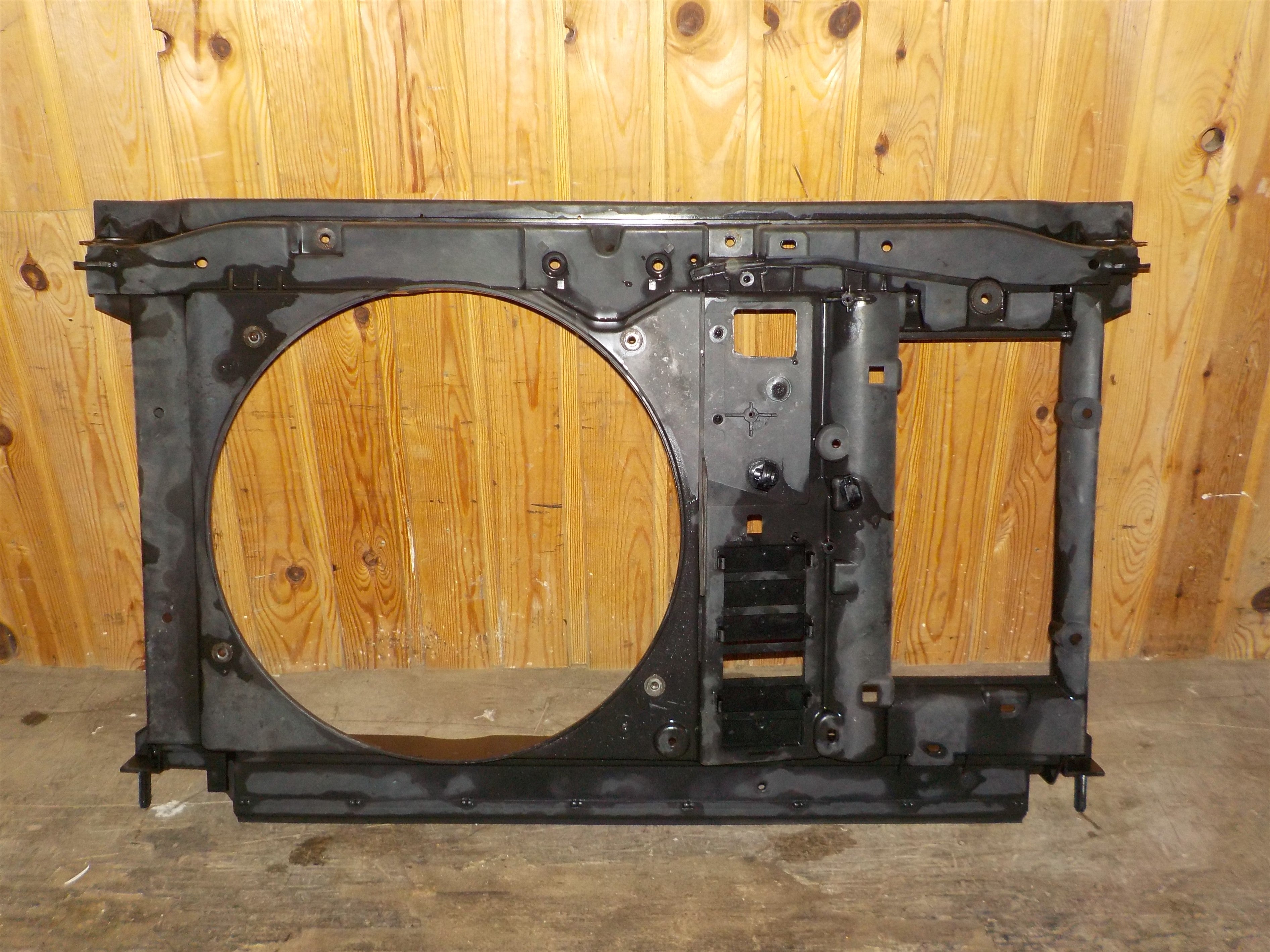 Citroen C4 Grand Picasso Kølerkappe Med OEM Nr. 7104EW Fra Citroen Ophugger