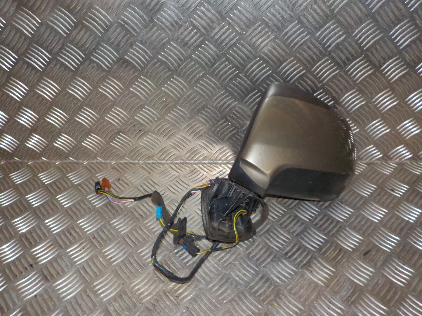 Citroen C4 Grand Picasso Sidespejl Med OEM Nr. 8153H4	 Fra Citroen Ophugger