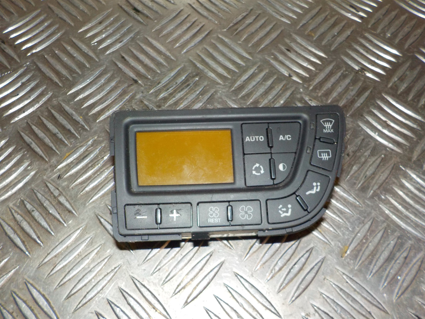 Citroen C4 Grand Picasso Varmeregulering Med OEM Nr. Ophugger Fra Citroen Ophugger