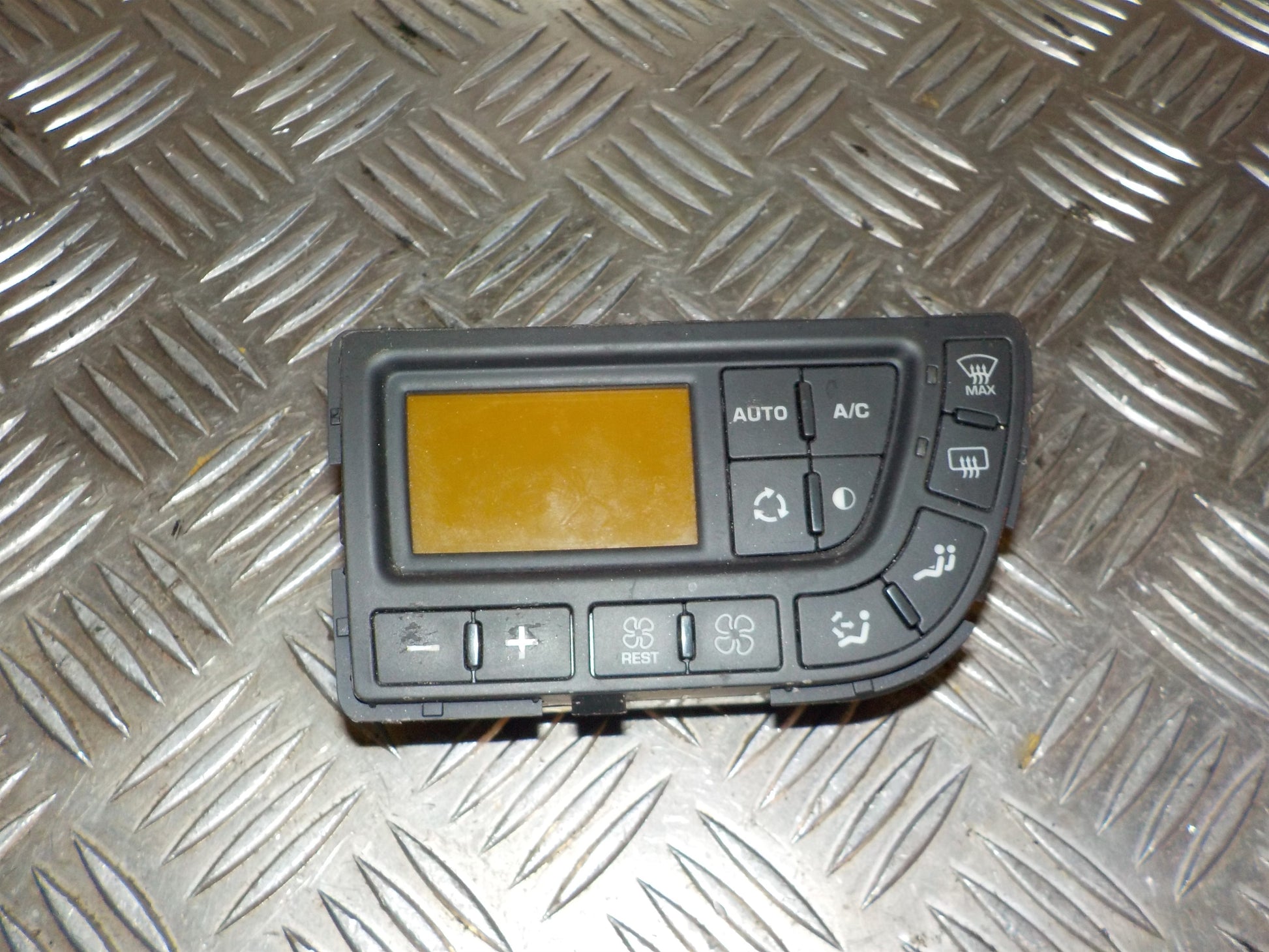 Citroen C4 Grand Picasso Varmeregulering Med OEM Nr. Ophugger Fra Citroen Ophugger