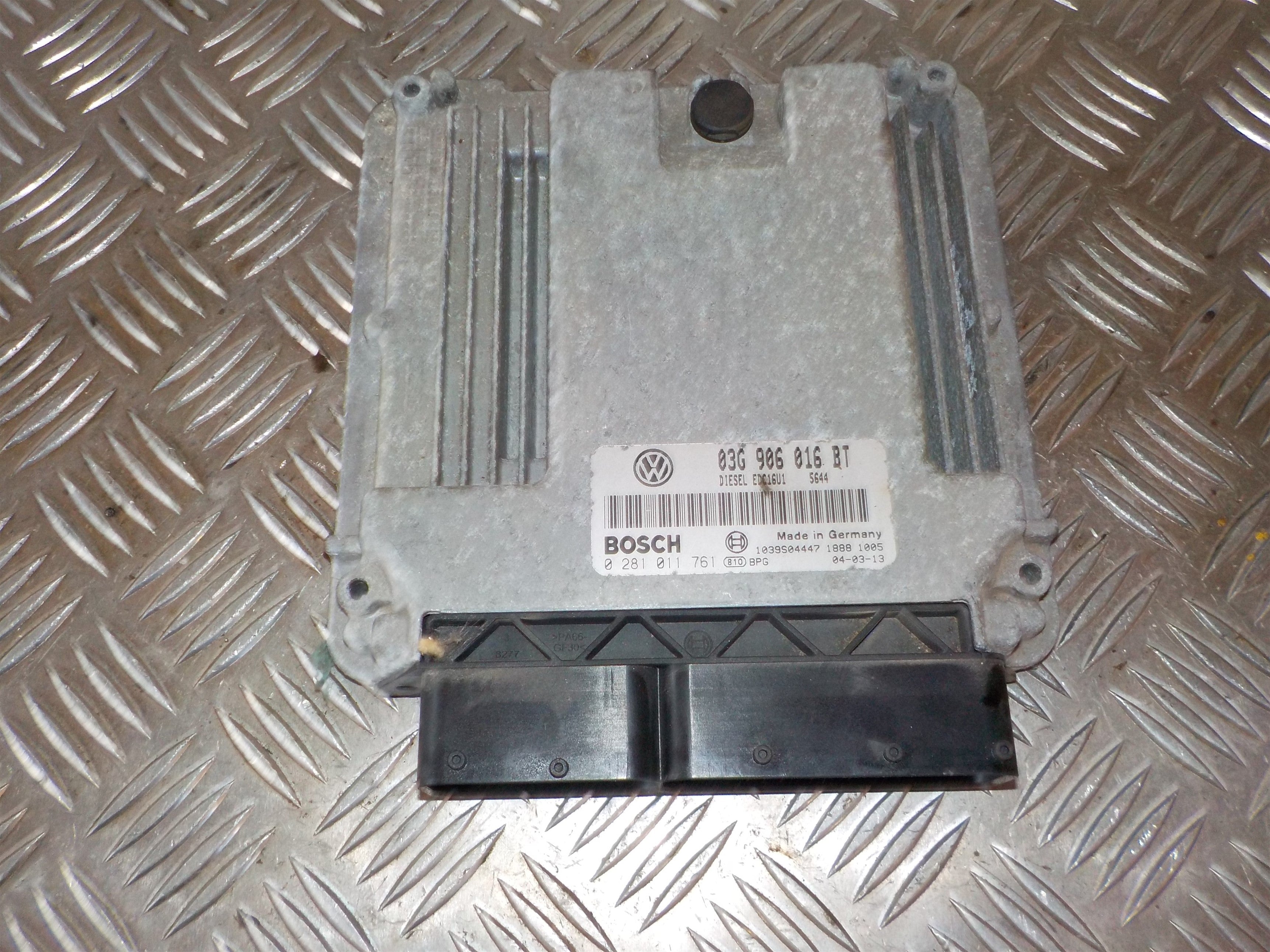 VW Touran 1T/Gp Motorstyring - Motorstyreboks - Injection Elboks Med OEM Nr. 03G906016BT Fra VW Ophugger
