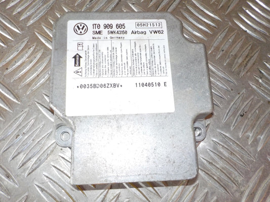 VW Touran 1T GP Airbag Elboks Med OEM Nr. 1T1909605C Fra VW Ophugger