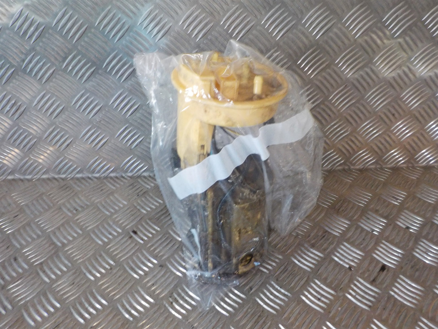 VW Touran 1T GP Benz/Brændstofpumpe El Med OEM Nr. Ophugger Fra VW Ophugger