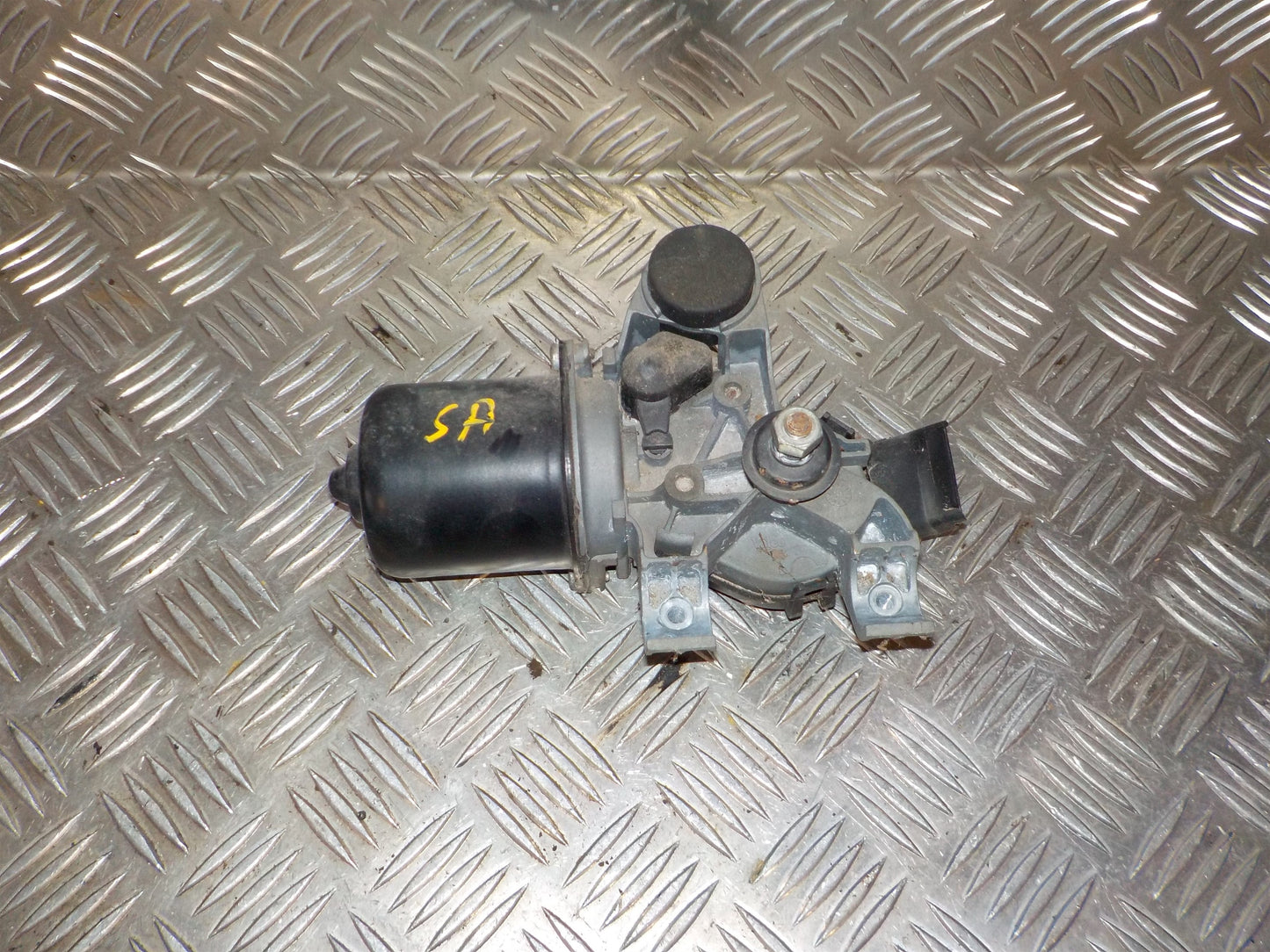 Peugeot 107 Viskermotor Med OEM Nr. 850100H010 Fra Peugeot Ophugger