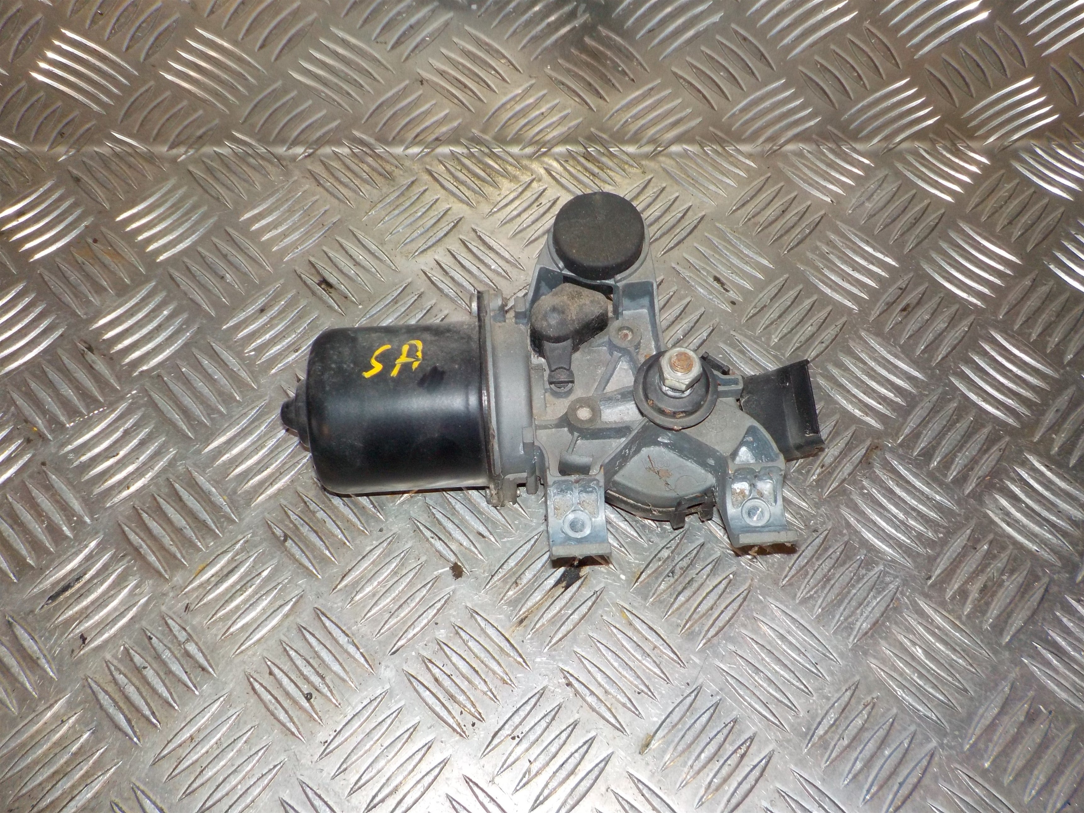 Peugeot 107 Viskermotor Med OEM Nr. 53565002 Fra Peugeot Ophugger