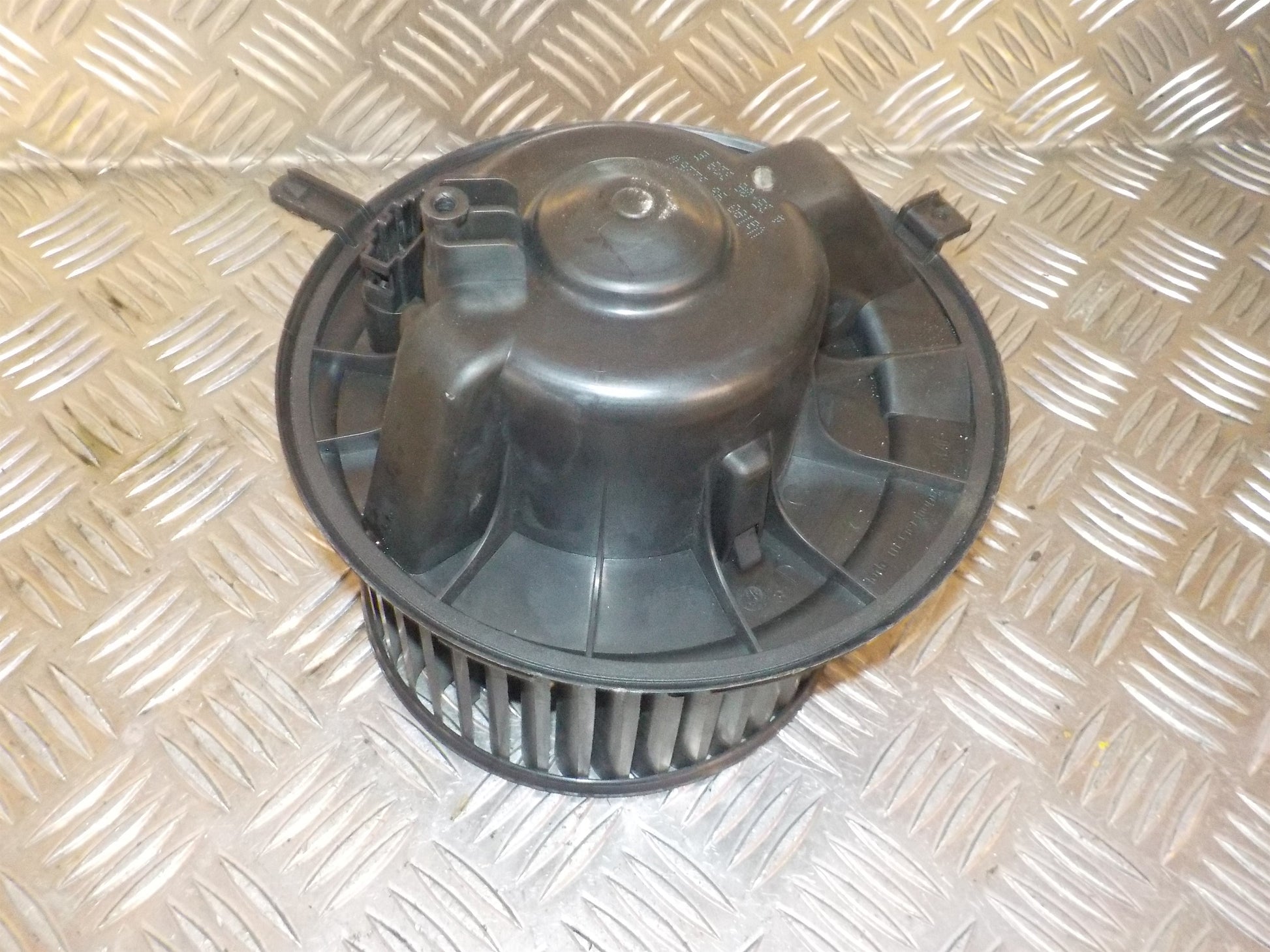 Seat Altea Varmeblæser Med OEM Nr. 1K1819015 Fra Seat Ophugger