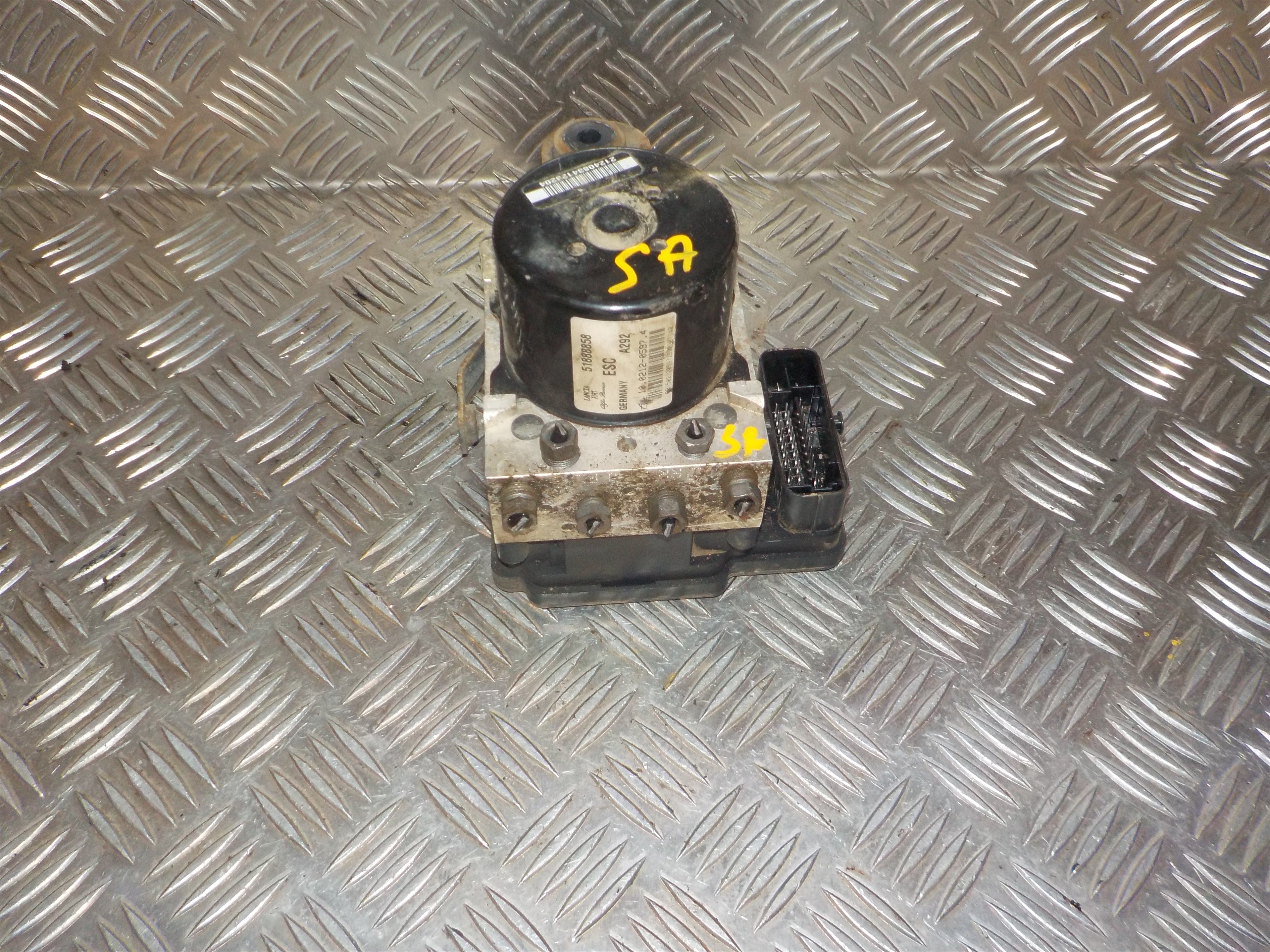 Fiat Doblo ABS Pumpe Med OEM Nr. 51888858 Fra Fiat Ophugger