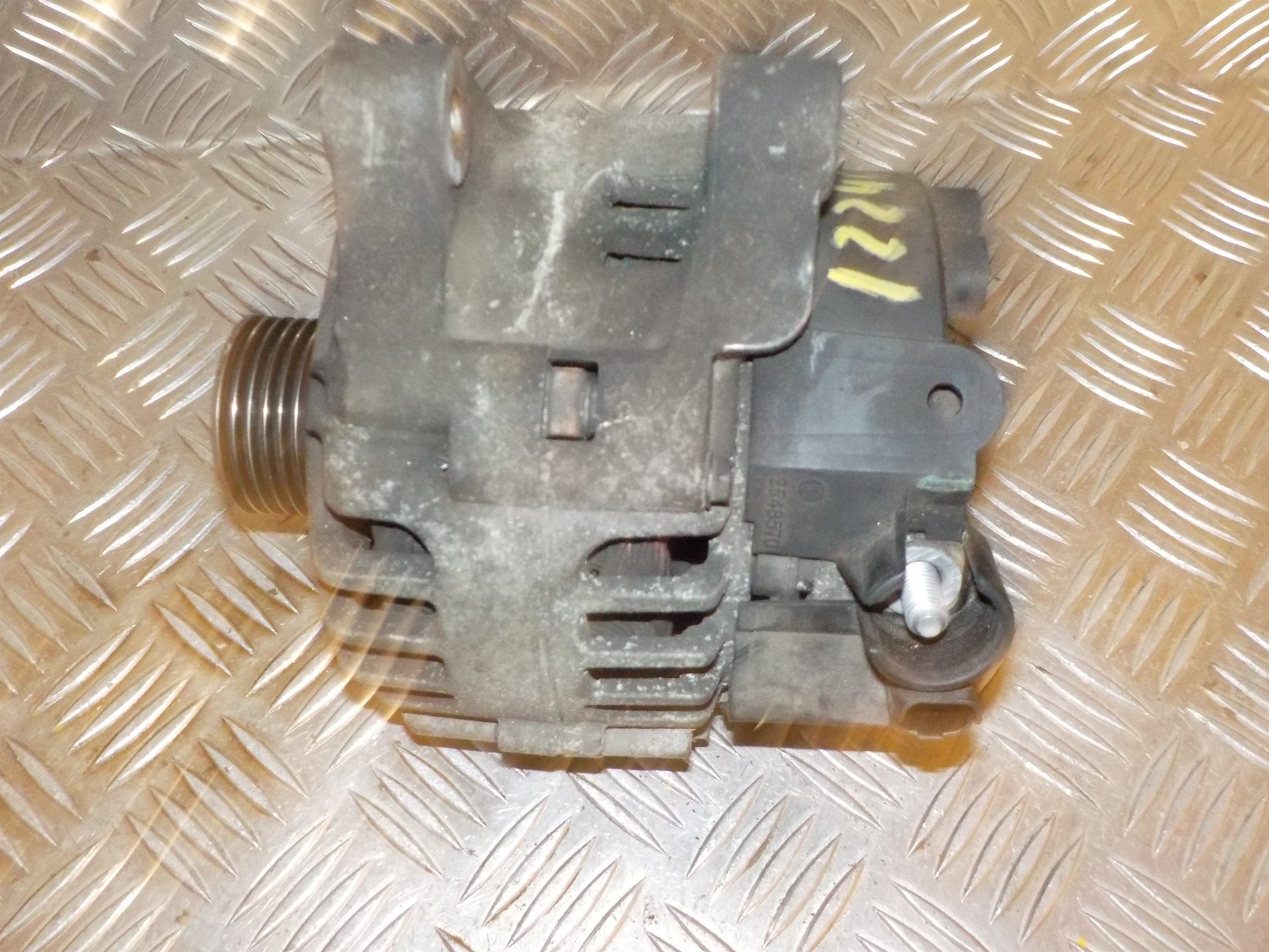 Peugeot 307 Generator Med OEM Nr. 9638544280 Fra Peugeot Ophugger
