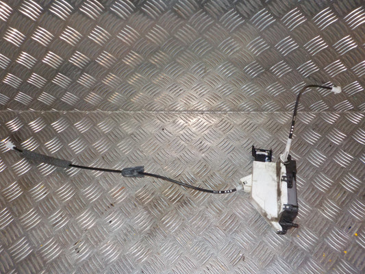 Peugeot 308 Dørlås Med OEM Nr. 9138Q7 Fra Peugeot Ophugger