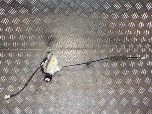 Peugeot 308 Dørlås Med OEM Nr. 9136CR Fra Peugeot Ophugger