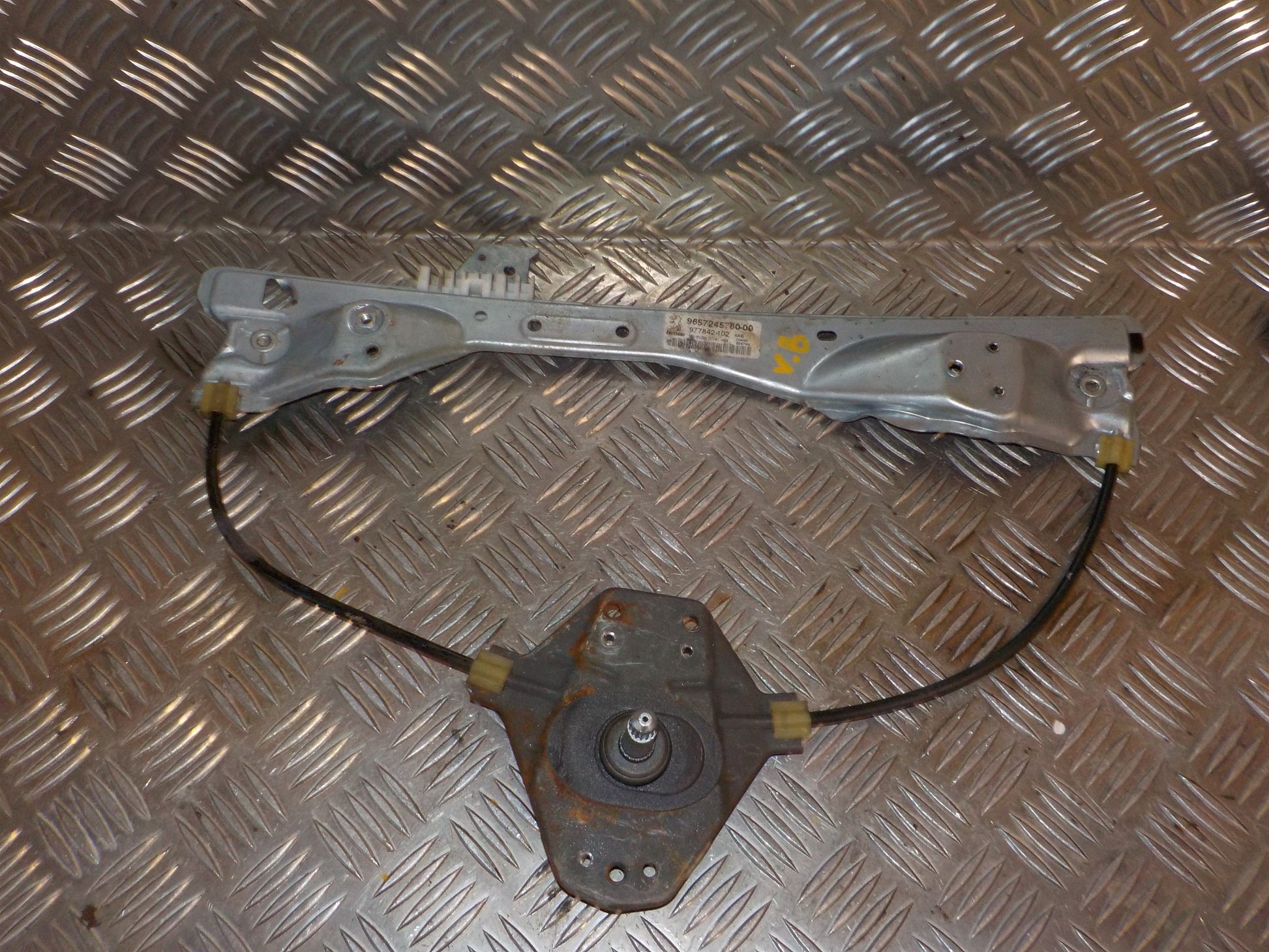 Peugeot 308 Rudemotor - Rudehejs Med OEM Nr. 9657245780 Fra Peugeot Ophugger