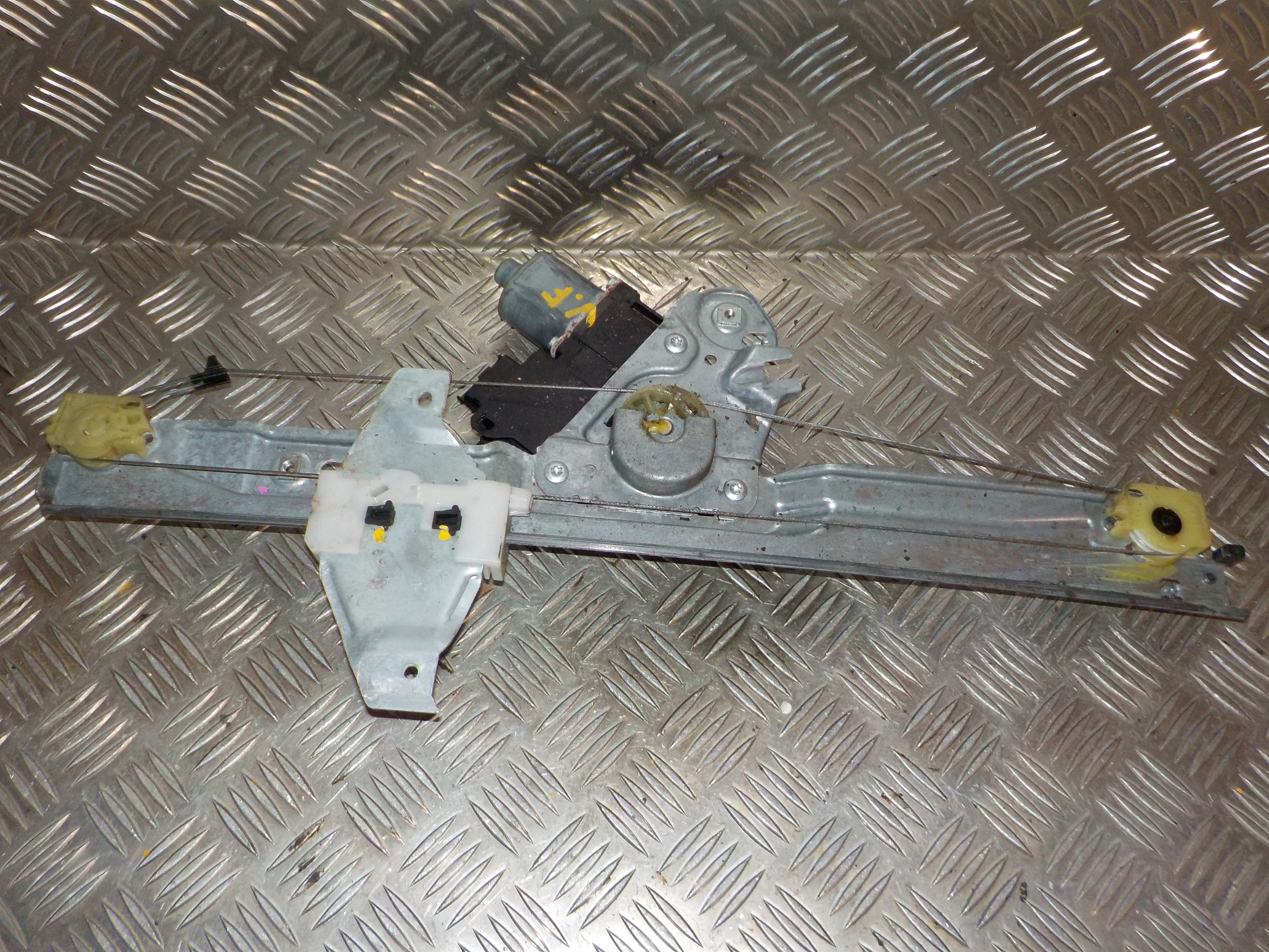 Peugeot 308 Rudemotor - Rudehejs Med OEM Nr. 9657247680 Fra Peugeot Ophugger