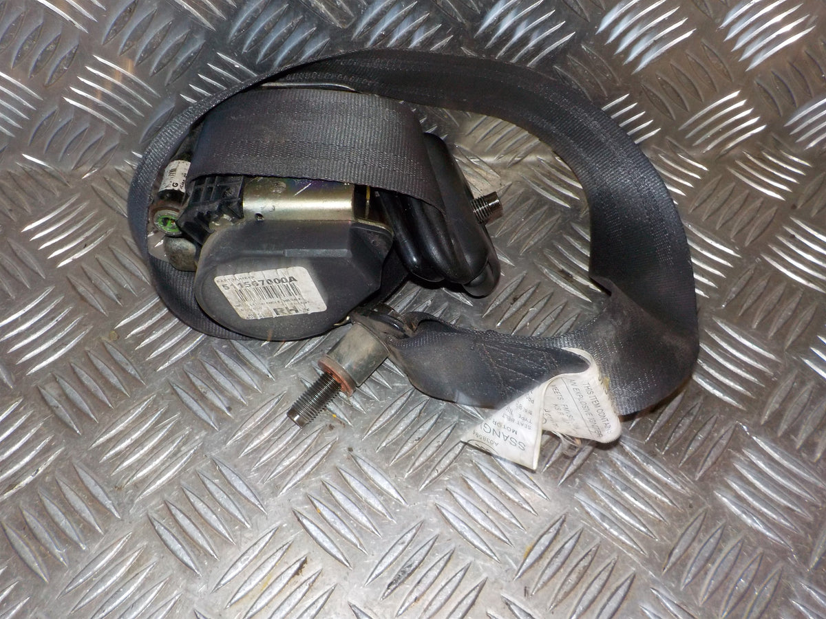 Ssang Yong Sikkerhedsseler For Med OEM Nr. Ophugger Fra Ssang Yong Ophugger