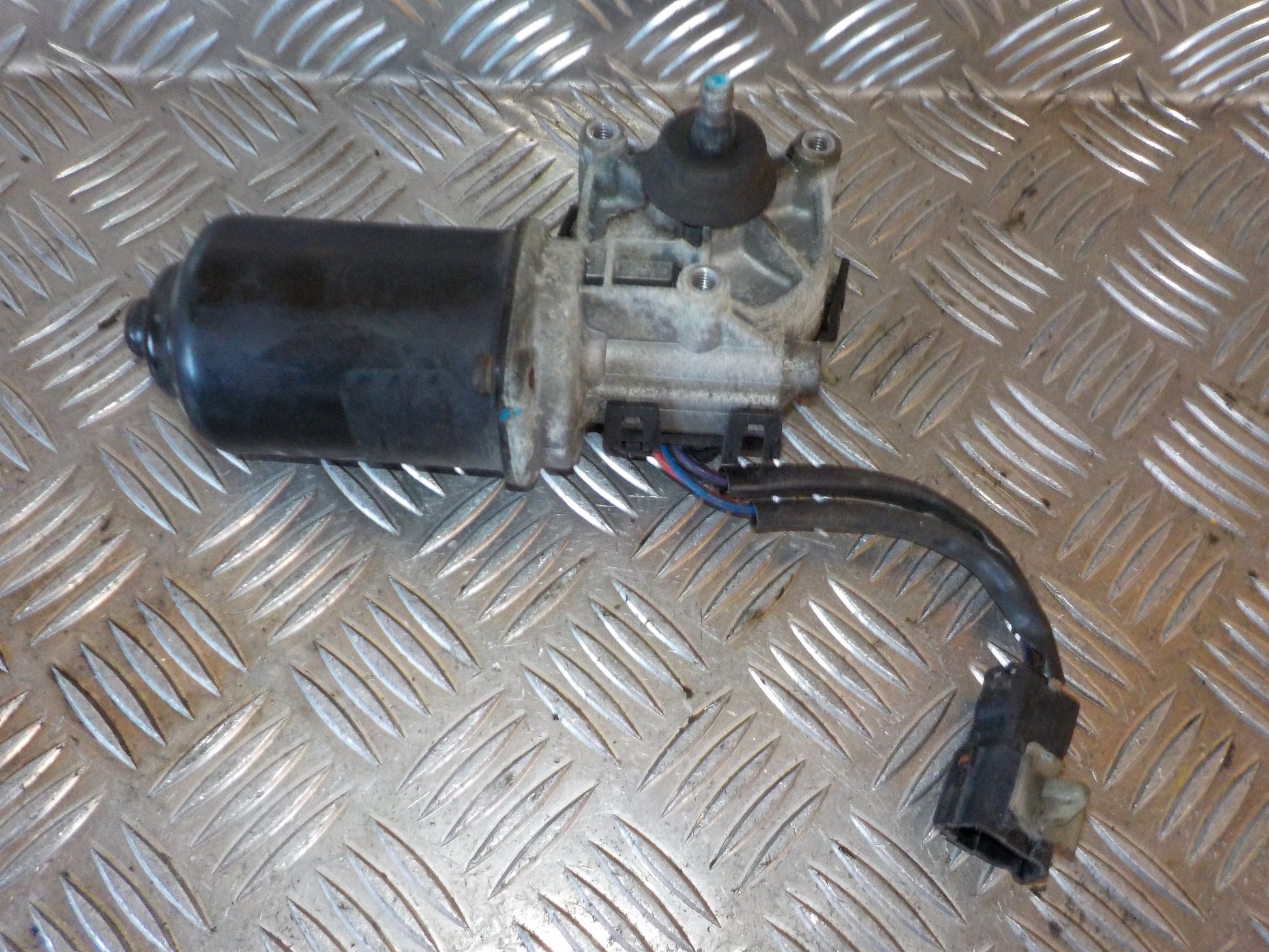 Ssang Yong Rexton Viskermotor Med OEM Nr. Ophugger Fra Ssang Yong Ophugger