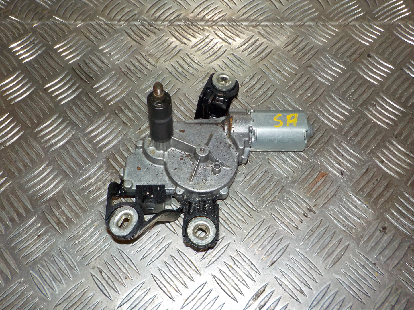 VW Polo 6R Bagrudevisker Motor Med OEM Nr. 5K6955711B Fra VW Ophugger