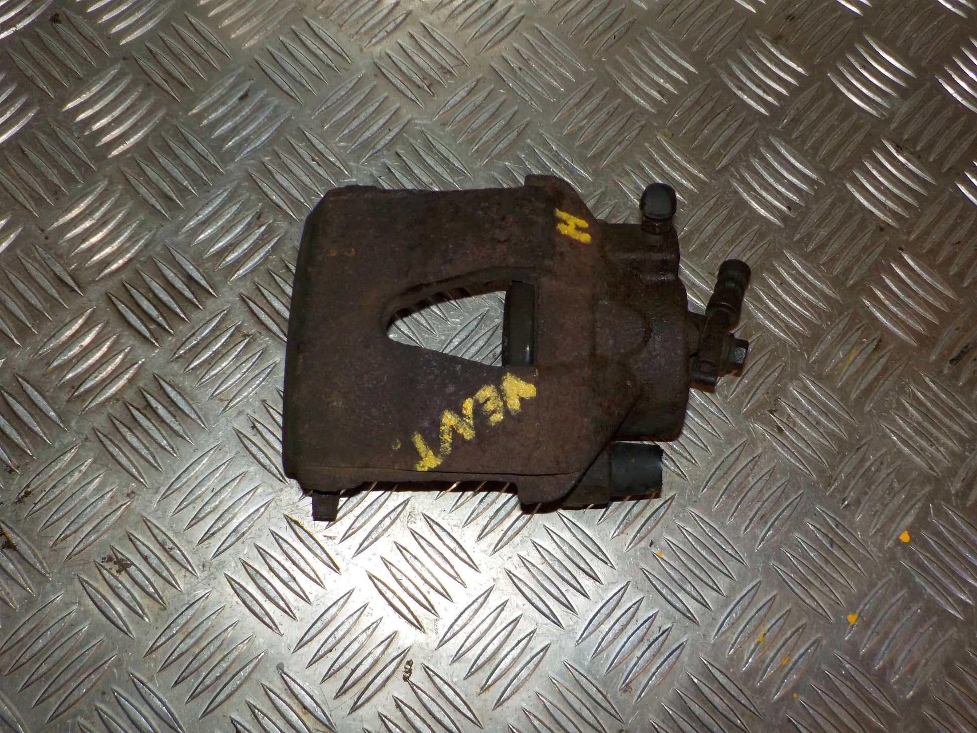 VW Polo 6R Bremsekaliber HF Med OEM Nr. 1K0615124D Fra VW Ophugger