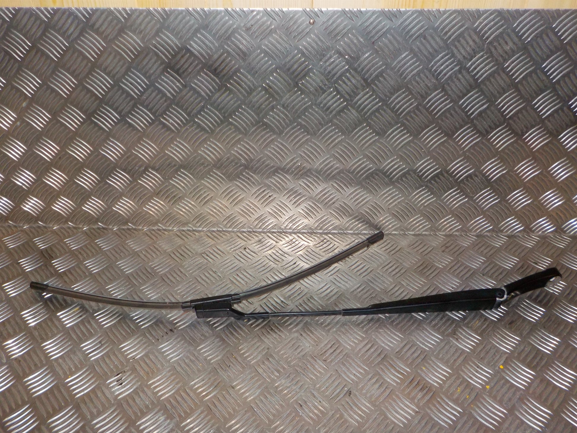 VW UP Viskerarm Med OEM Nr. 1S1955409B Fra VW Ophugger