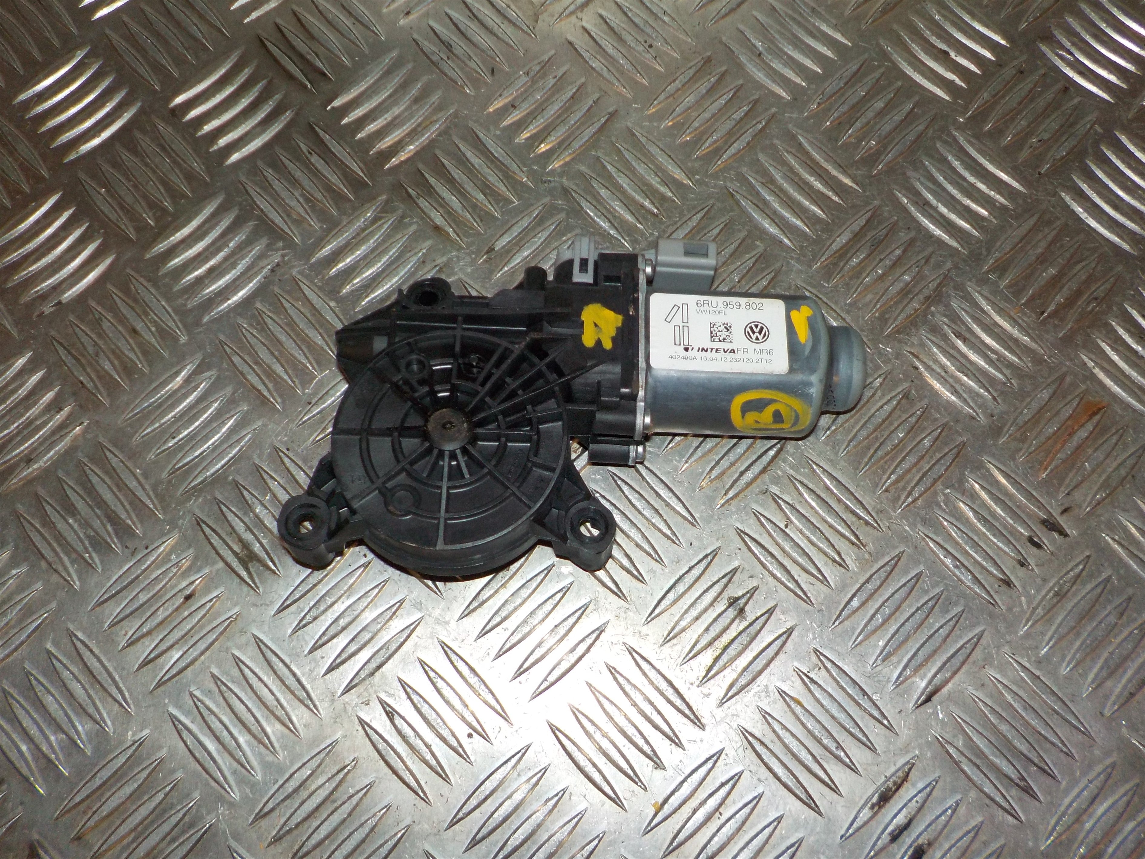 VW Up Rudemotor - Rudehejs Med OEM Nr. 6RU959802 Fra VW Ophugger