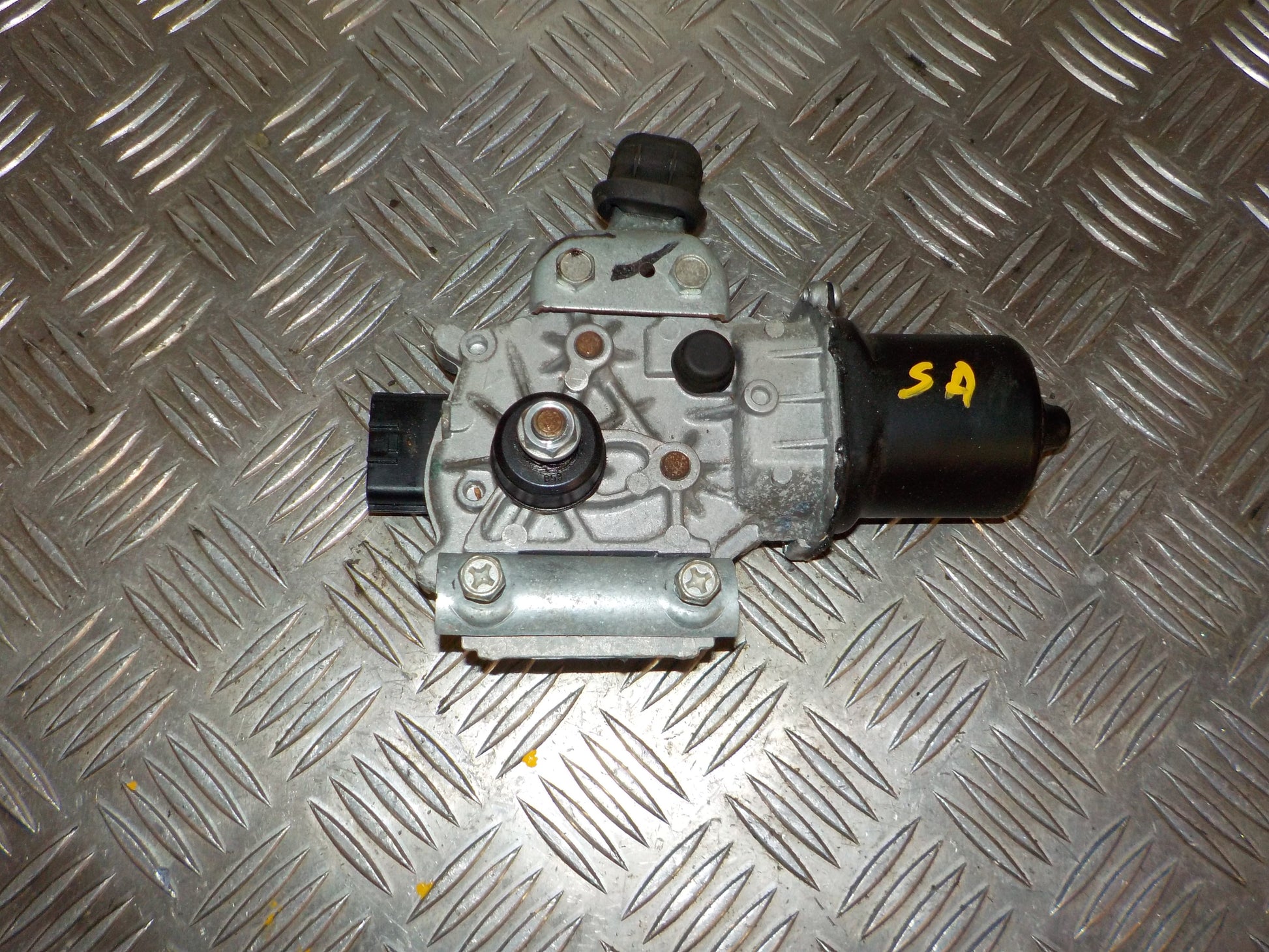 Dacia Dokker Viskermotor Med OEM Nr. 288004287R Fra Dacia Ophugger