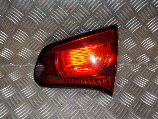 Citroen C3 II Baglygte Med OEM Nr. 9685225480 Fra Citroen Ophugger