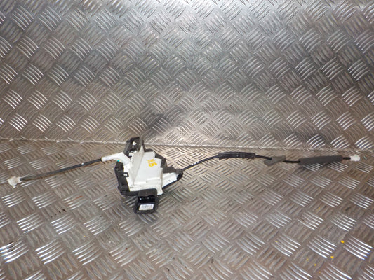Citroen C3 II Dørlås Med OEM Nr. 9138AE Fra Citroen Ophugger