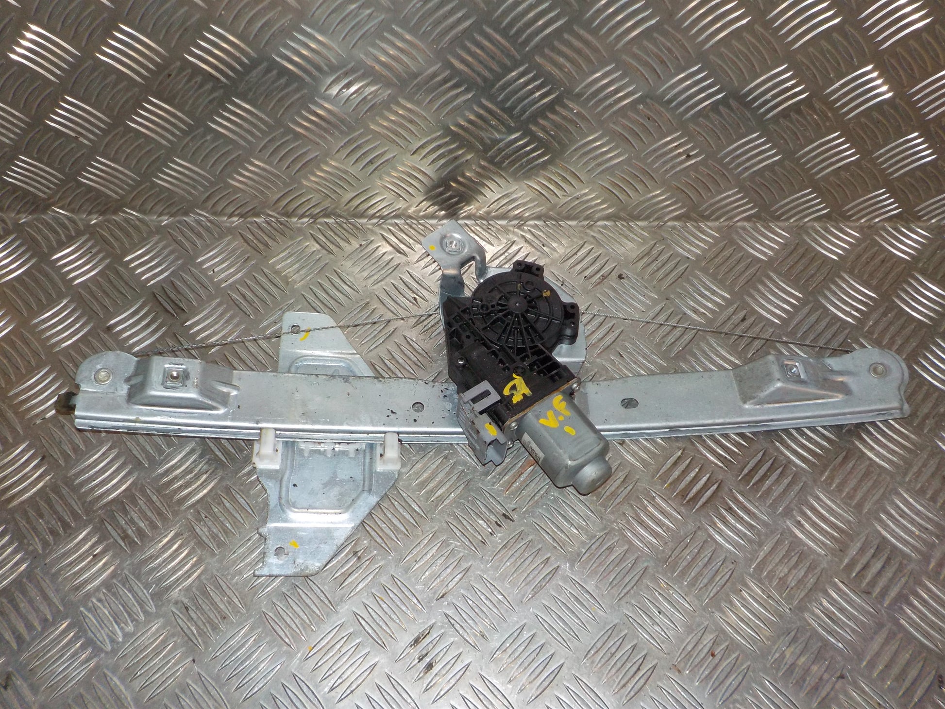 Citroen C3 II Rudemotor - Rudehejs Med OEM Nr. 9221FR Fra Citroen Ophugger