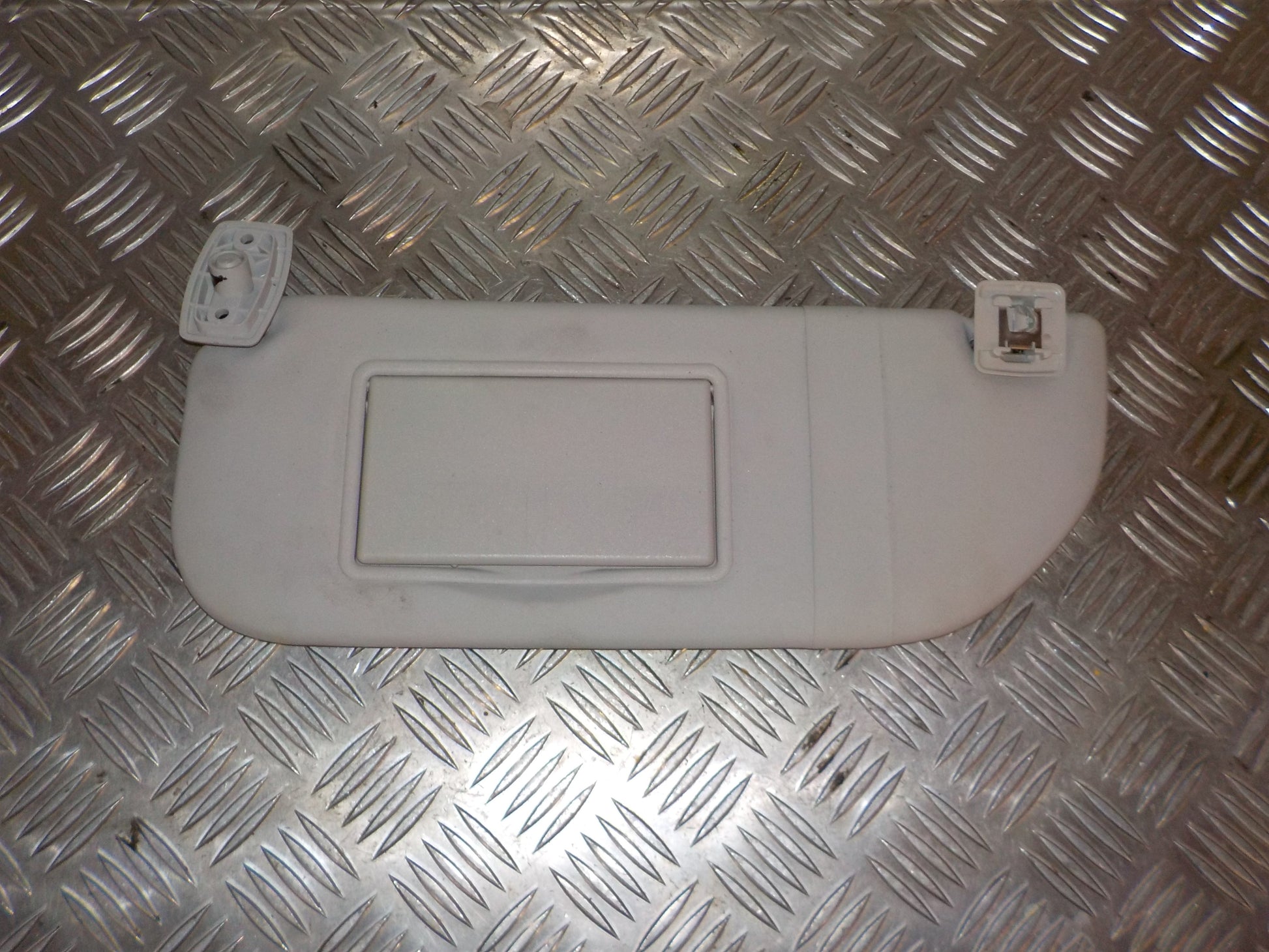 Citroen C3 II Solskærm Med OEM Nr. Ophugger Fra Citroen Ophugger