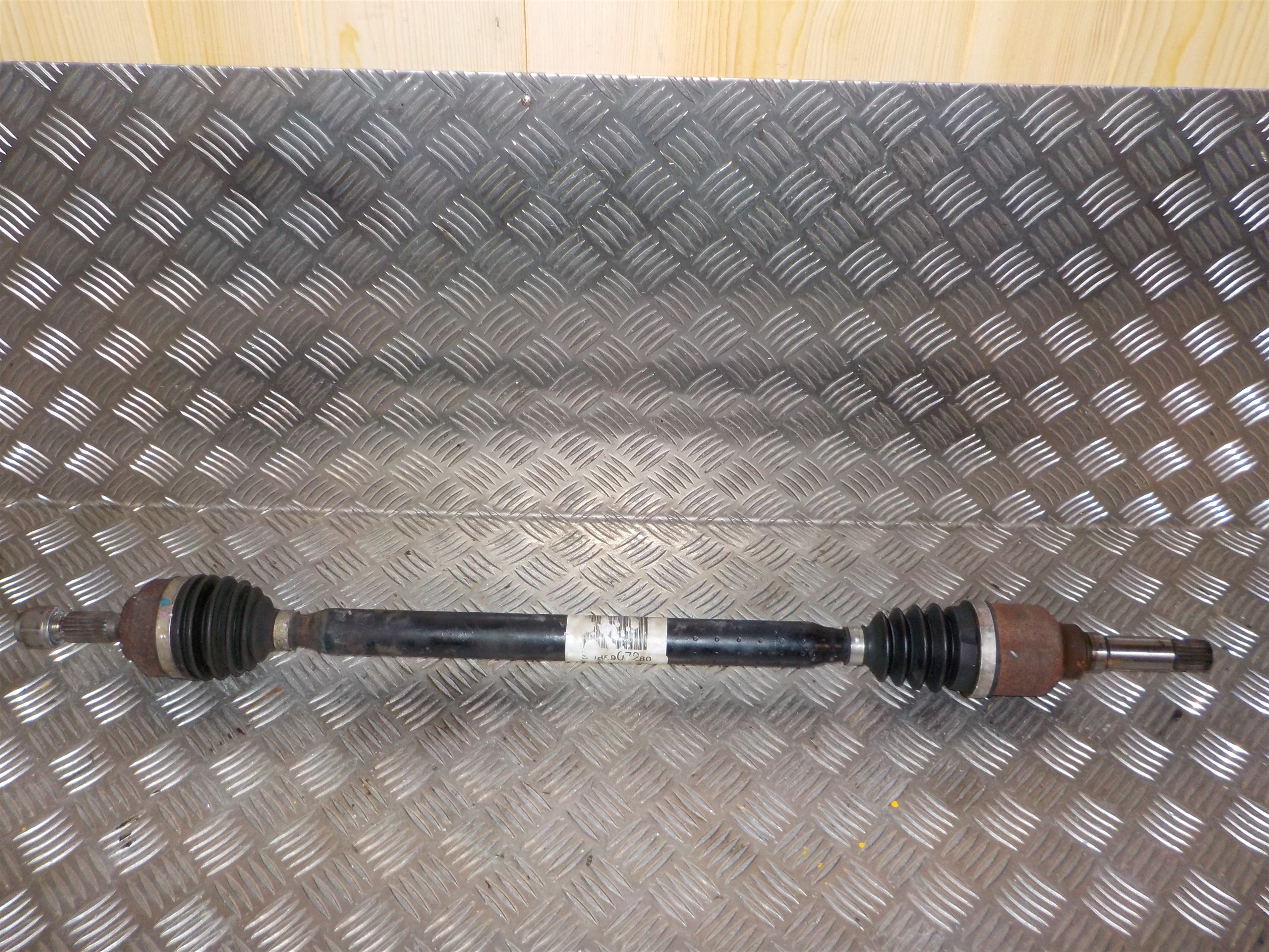 Citroen C3 II Trækaksel For H Med OEM Nr. 327538 Fra Citroen Ophugger
