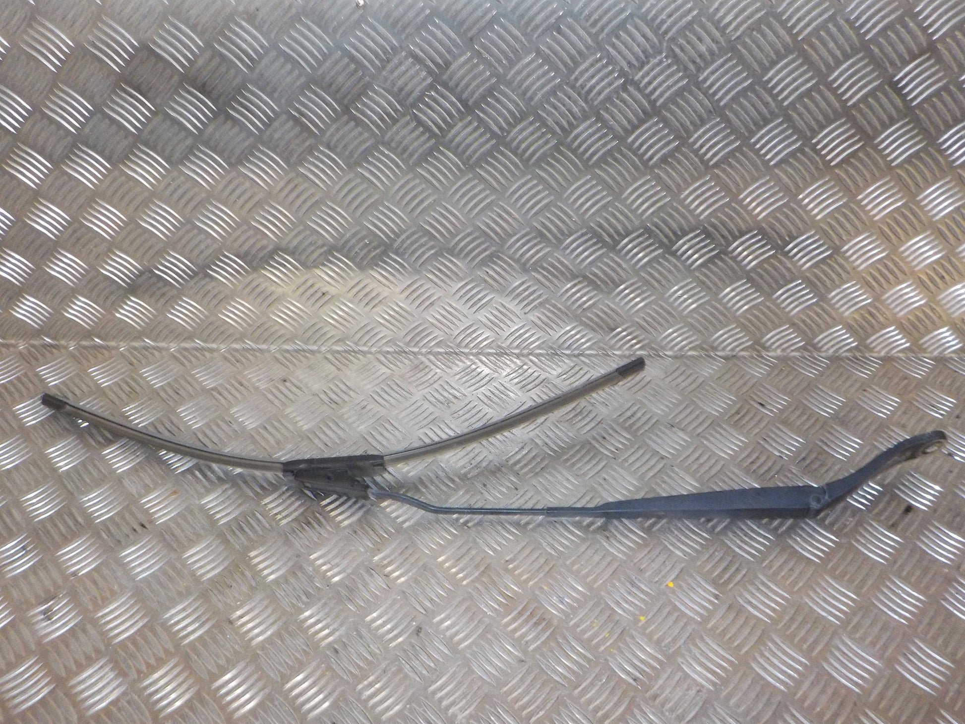 Citroen C3 II Viskerarm Med OEM Nr. 6429GT Fra Citroen Ophugger