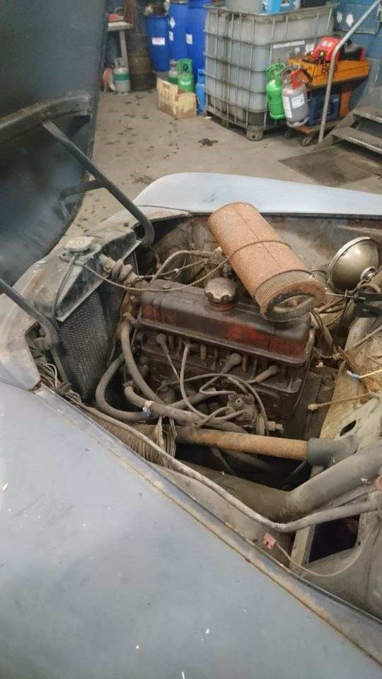 Volvo Pv444/544 Pluk-Selv-Bil Med OEM Nr. Ophugger Fra Volvo Ophugger