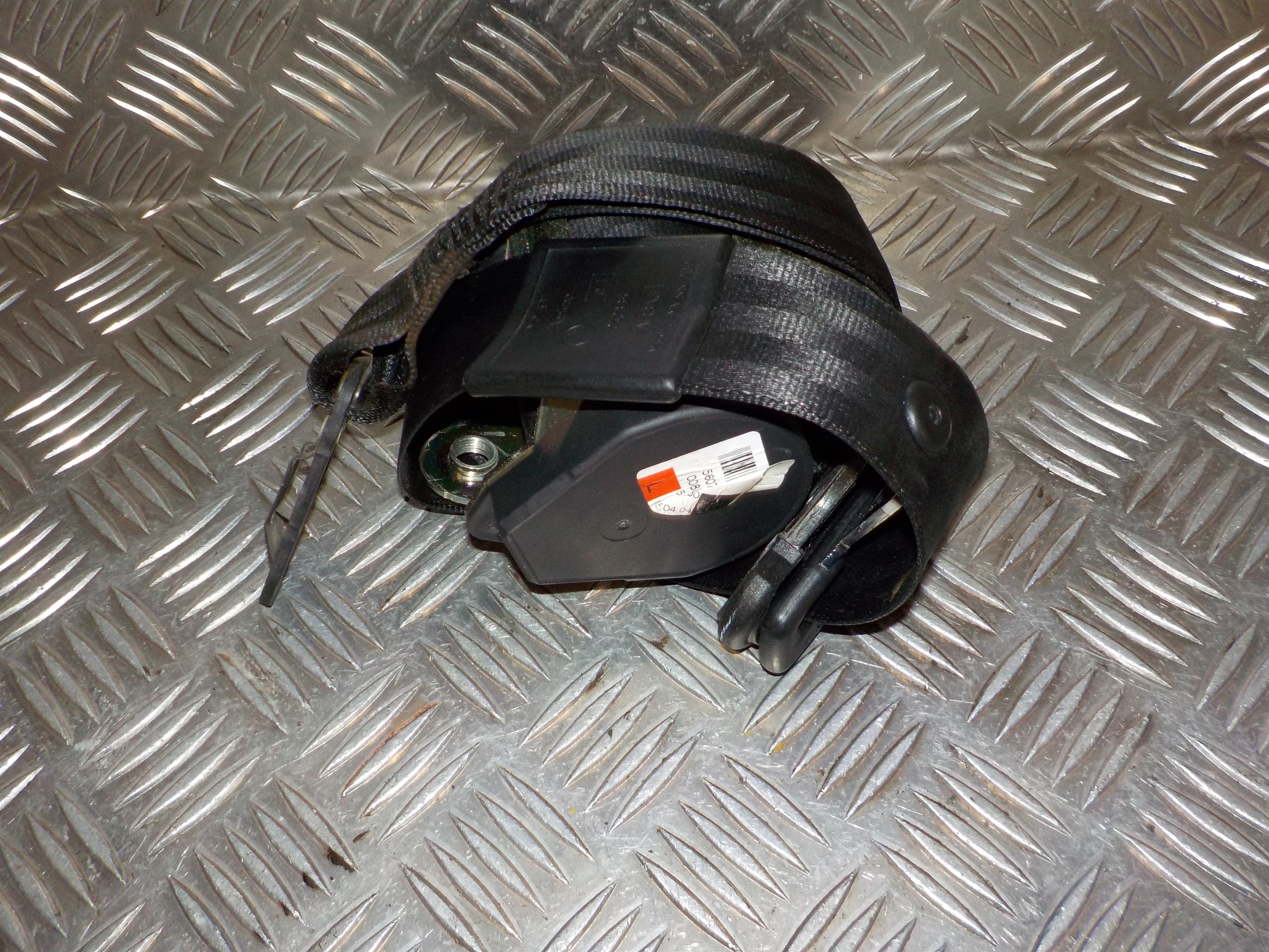 Audi A4 Sikkerhedsseler For Med OEM Nr. 8E0857705F Fra Audi Ophugger