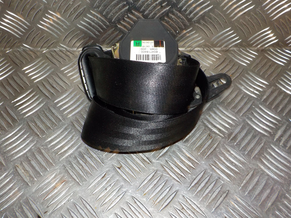 Audi A4 Sikkerhedsseler For Med OEM Nr. 8E0857705F Fra Audi Ophugger