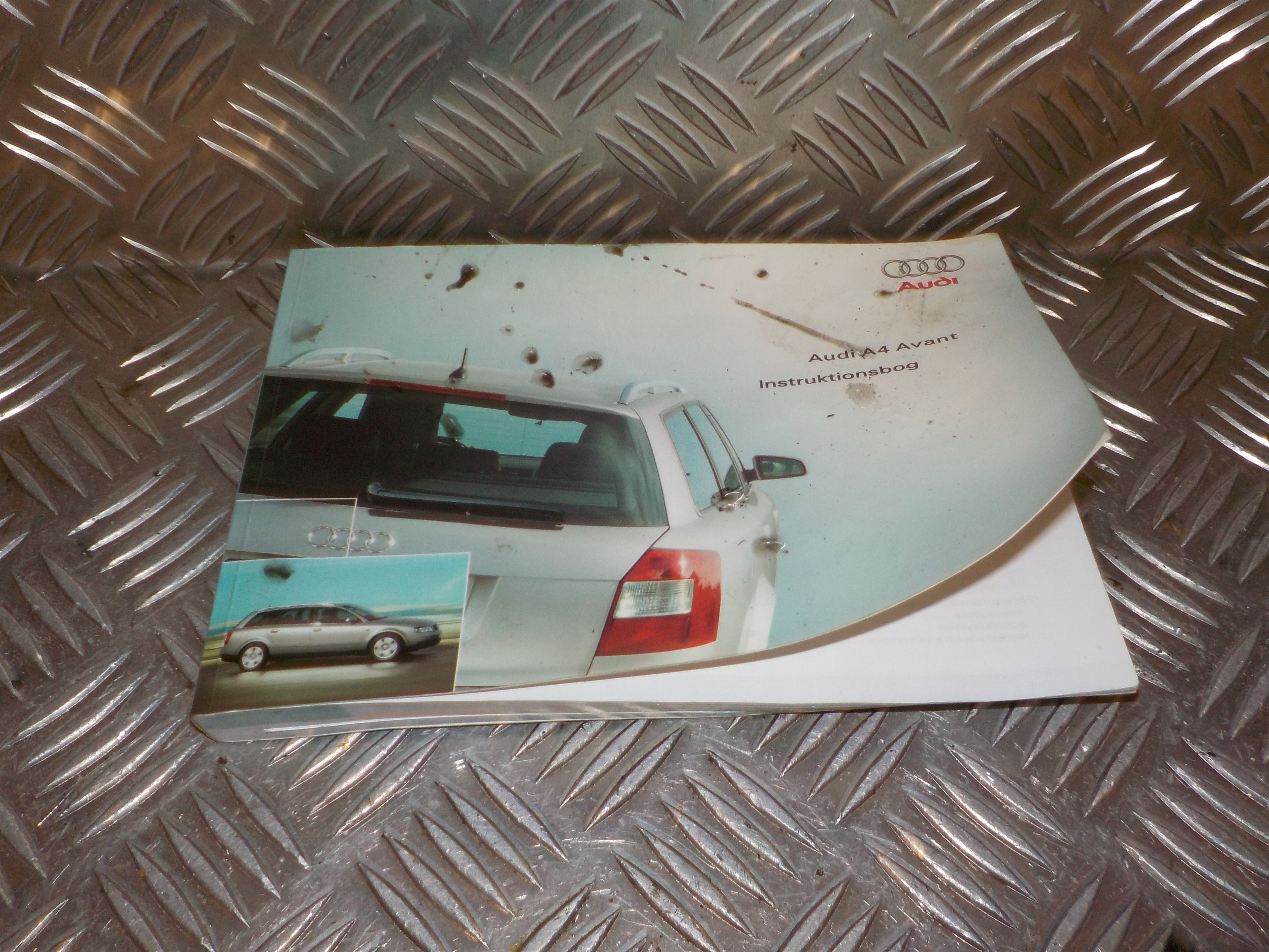 Audi A4 Instruktionsbog Med OEM Nr. Dansk Fra Audi Ophugger