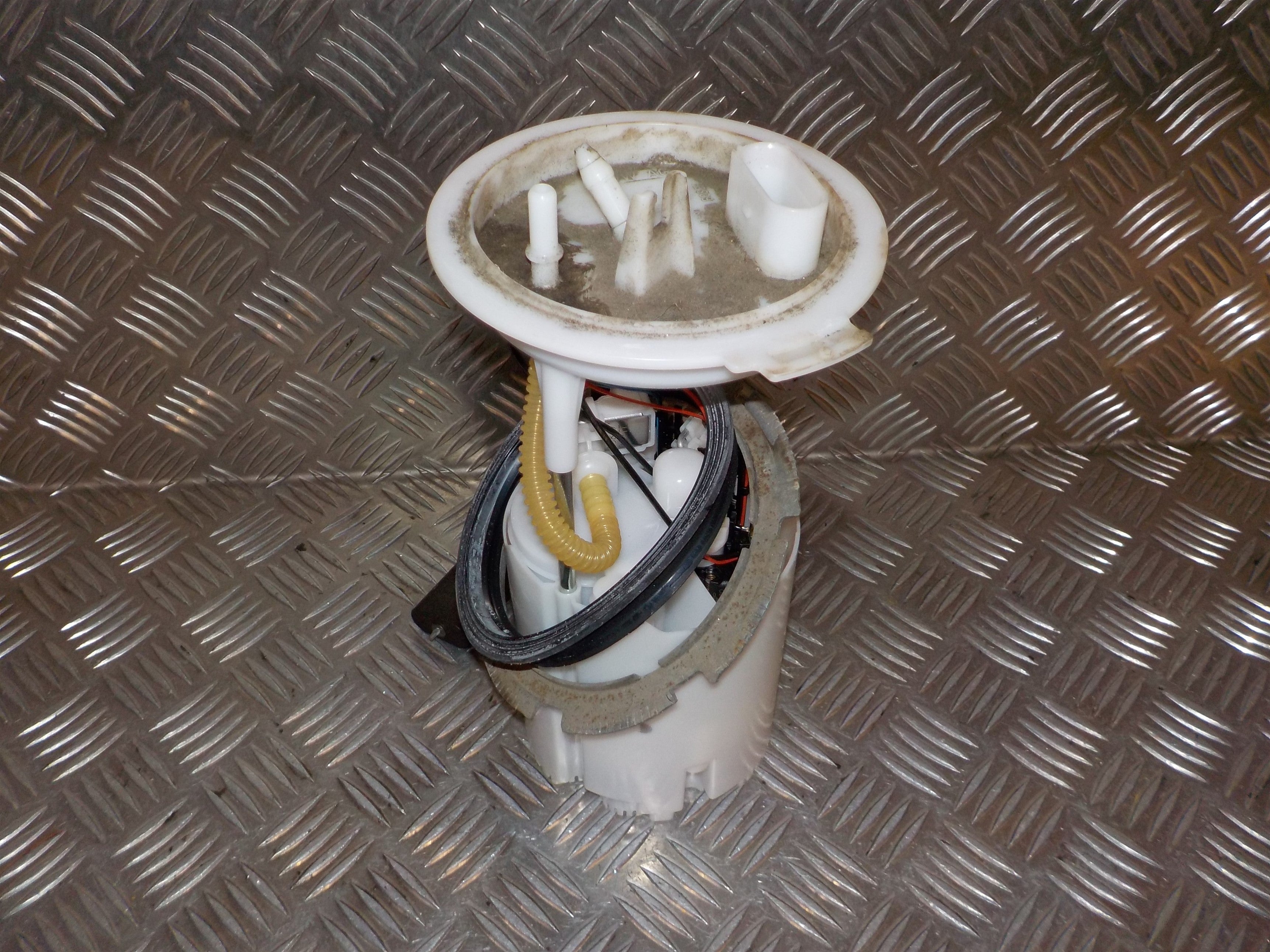 VW Up Benz/Brændstofpumpe El Med OEM Nr. 1S0919051G Fra VW Ophugger