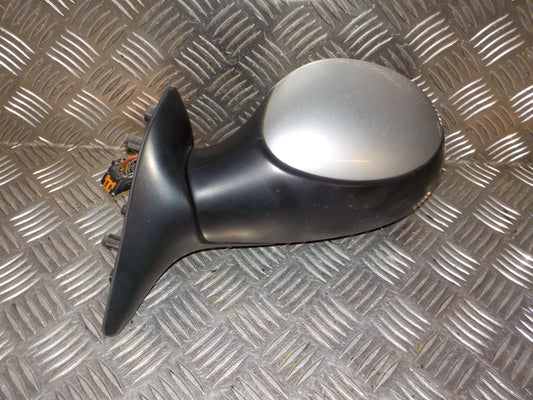 Citroen Xsara Picasso Sidespejl Med OEM Nr. 815354 Fra Citroen Ophugger