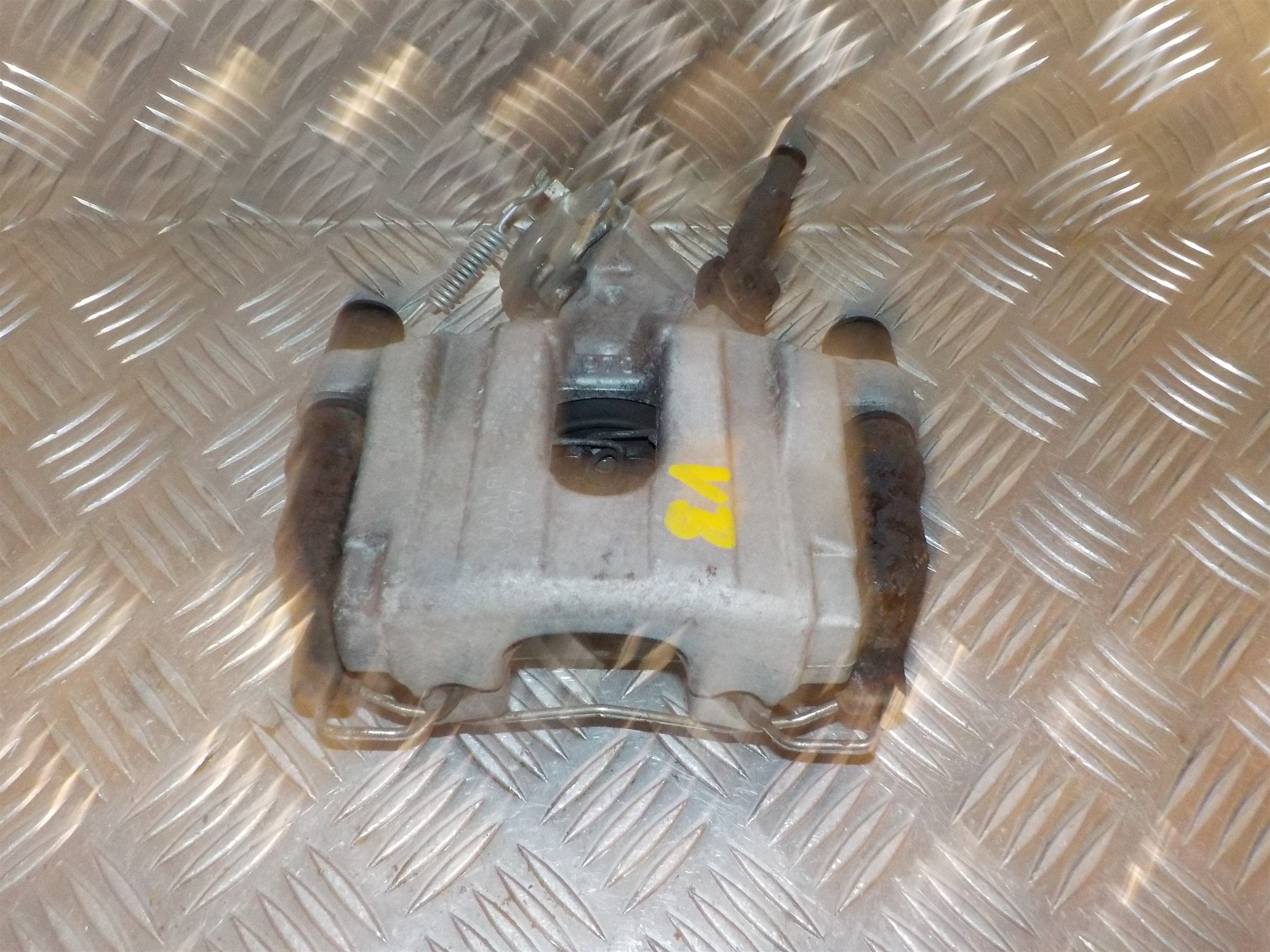 Opel Vectra C Bremsekaliber Vb Med OEM Nr. 93172298 Fra Opel Ophugger