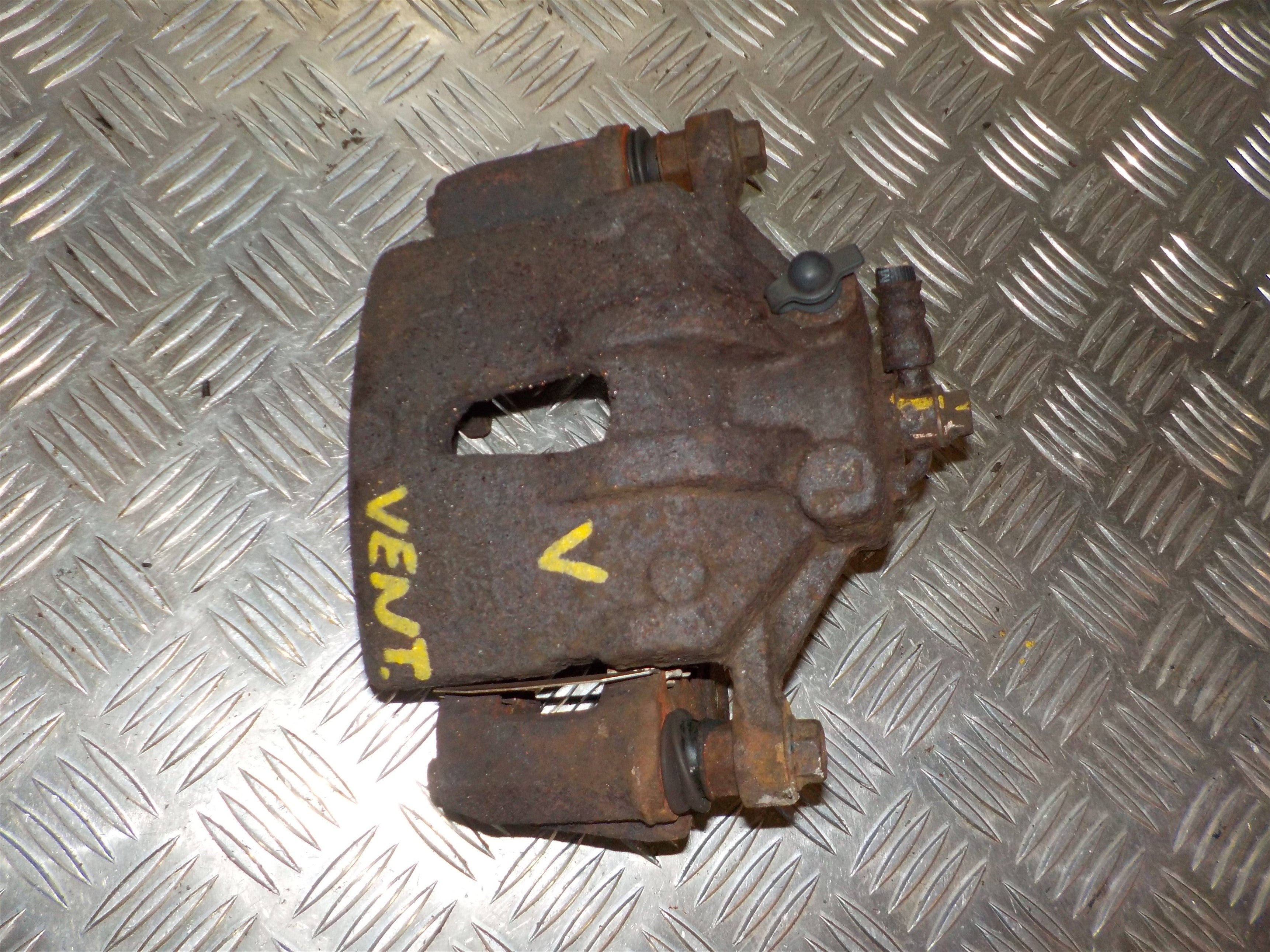 Kia Ceed Bremsekaliber Vf Med OEM Nr. 581101H000 Fra Kia Ophugger