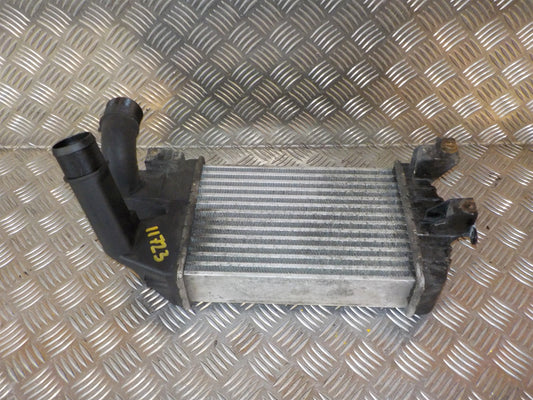 Opel Zafira B Køler Intercooler Med OEM Nr. 13213402 Fra Opel Ophugger