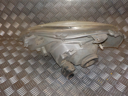Renault Trafic 1 Forlygte Med OEM Nr. 7700311372 Fra Renault Ophugger