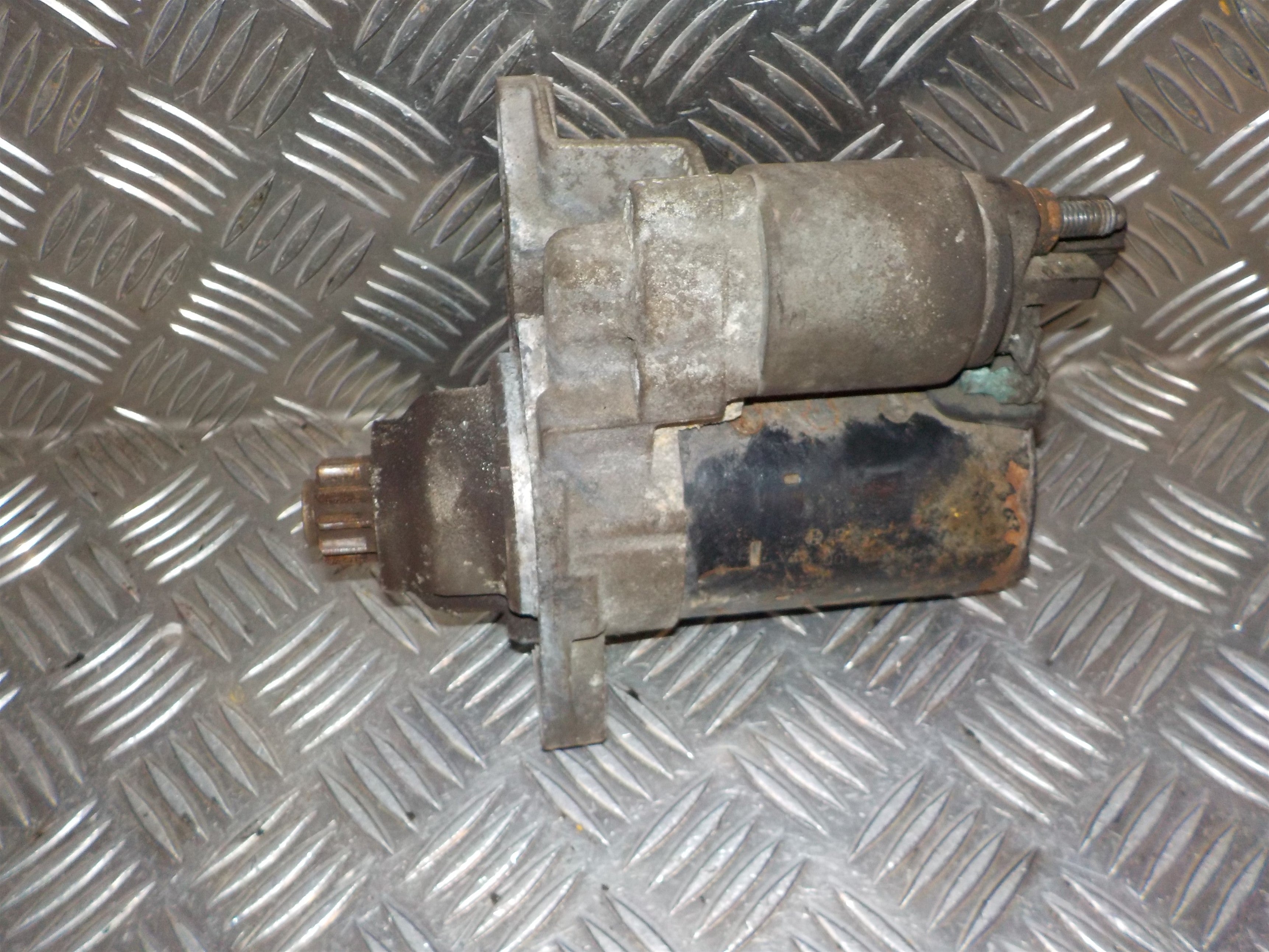 VW Fox 5Z Starter Med OEM Nr. Ophugger Fra VW Ophugger