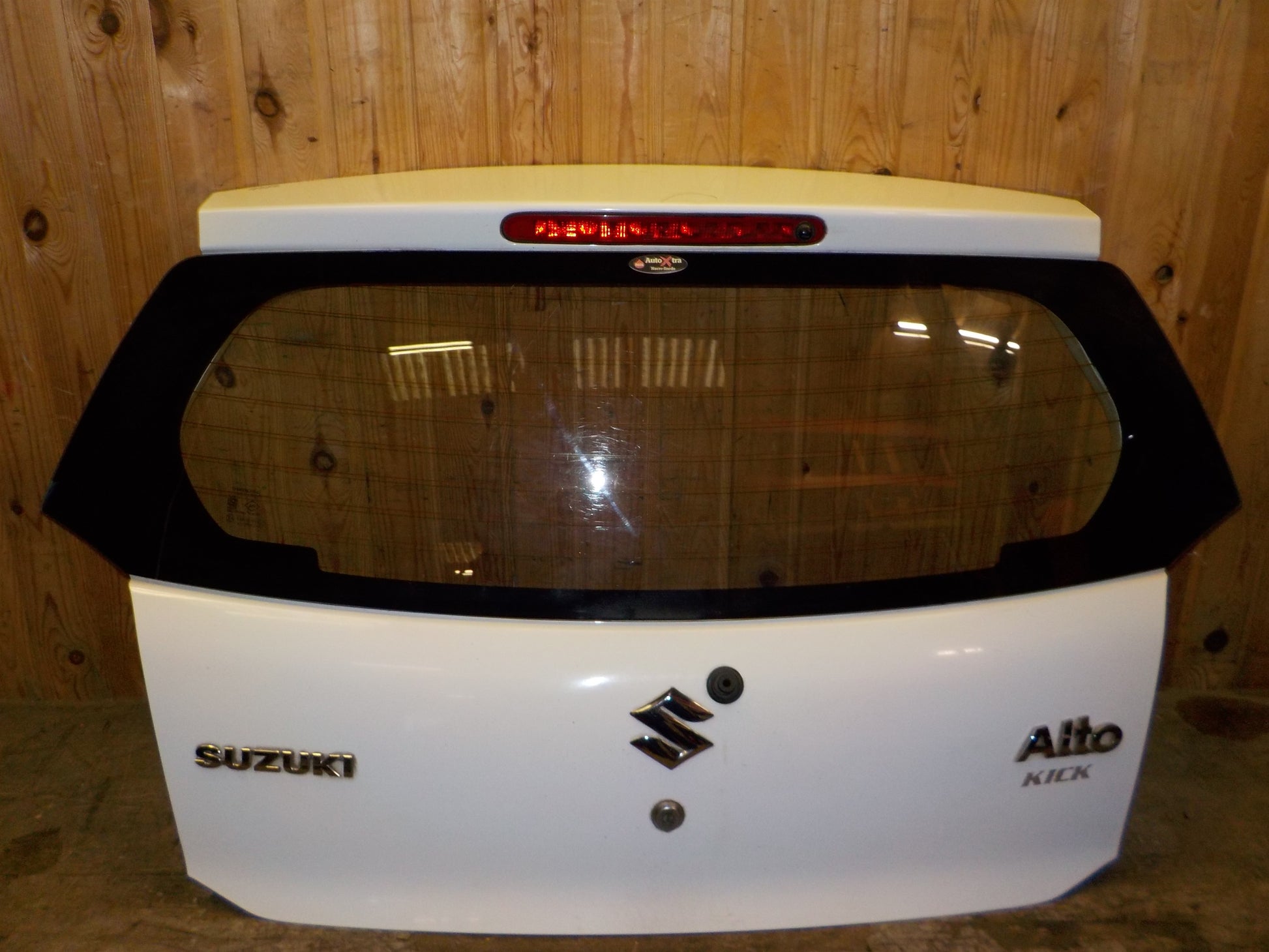 Suzuki Alto Bagklap Med OEM Nr. 69100M68K10 Fra Suzuki Ophugger