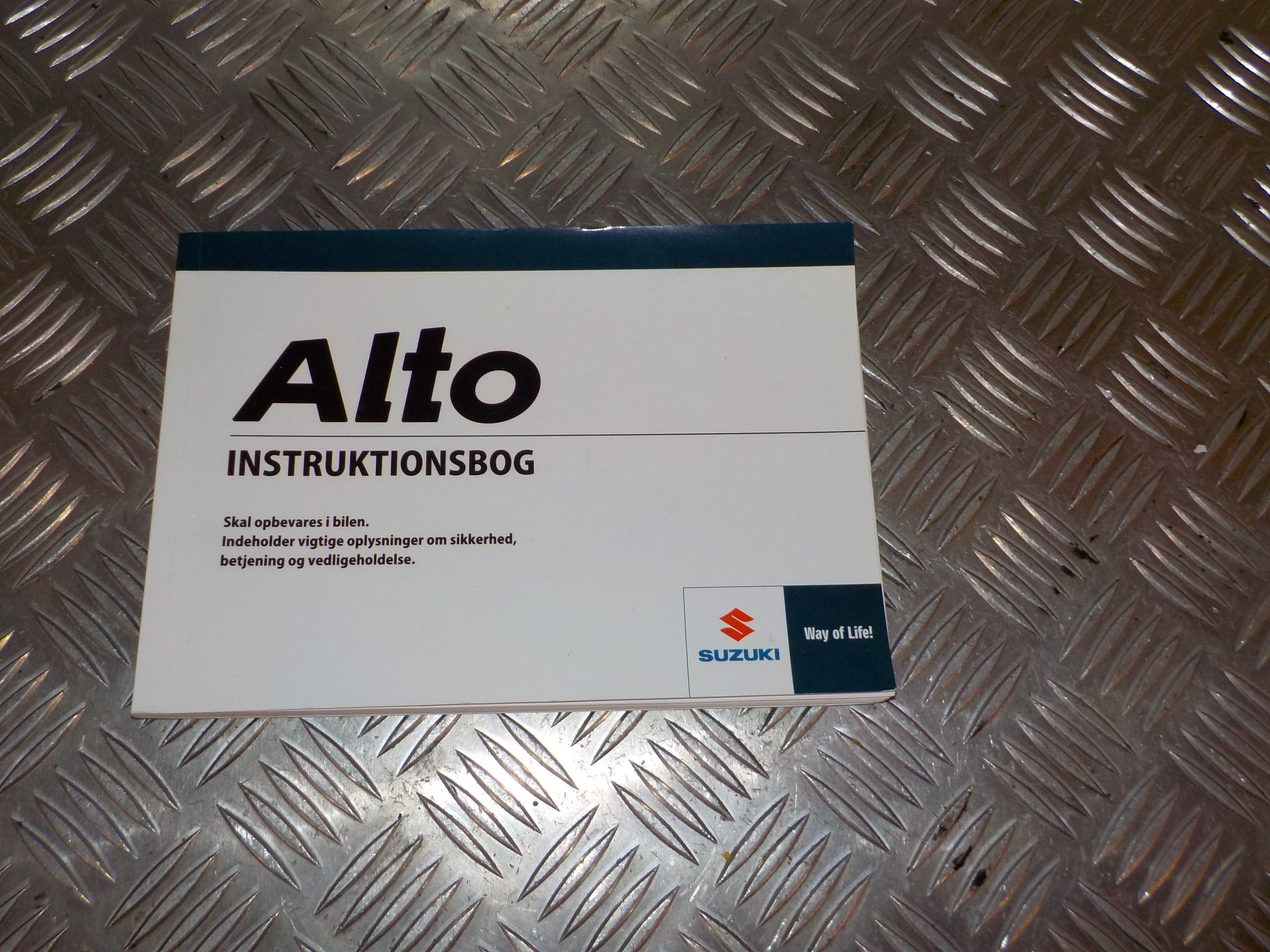 Suzuki Alto Instruktionsbog Med OEM Nr. Ophugger Fra Suzuki Ophugger